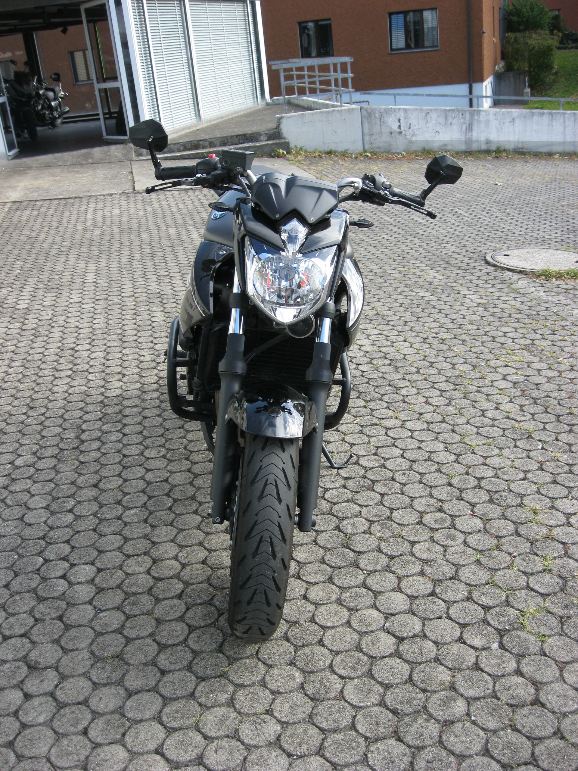 YAMAHA XJ 6 N ABS-image-2