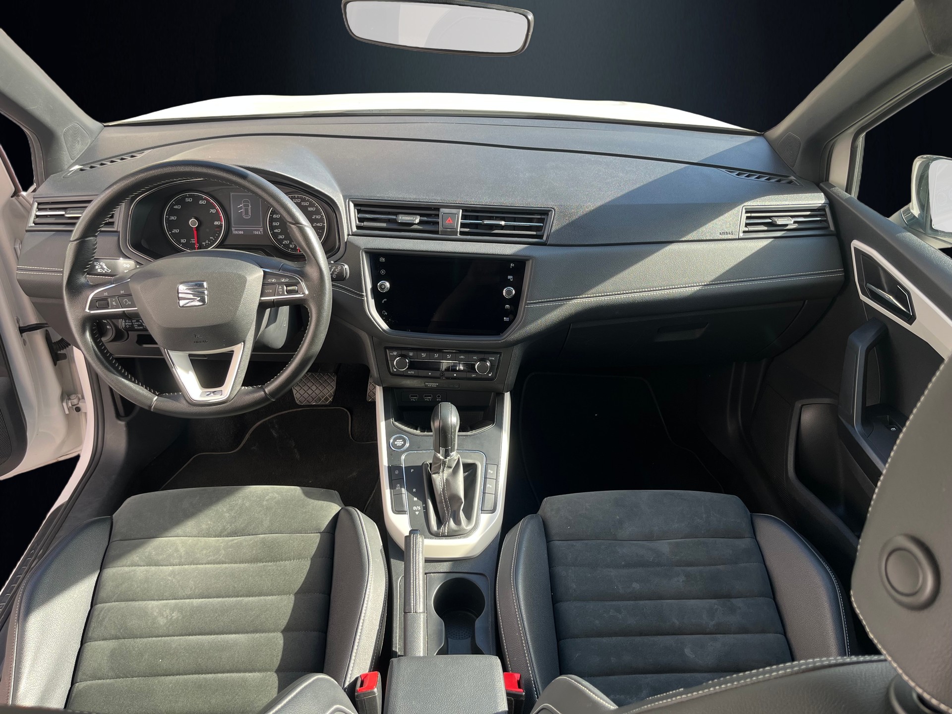 SEAT Arona 1.0 TSI Eco DSG SWISS Xcellence-image-9