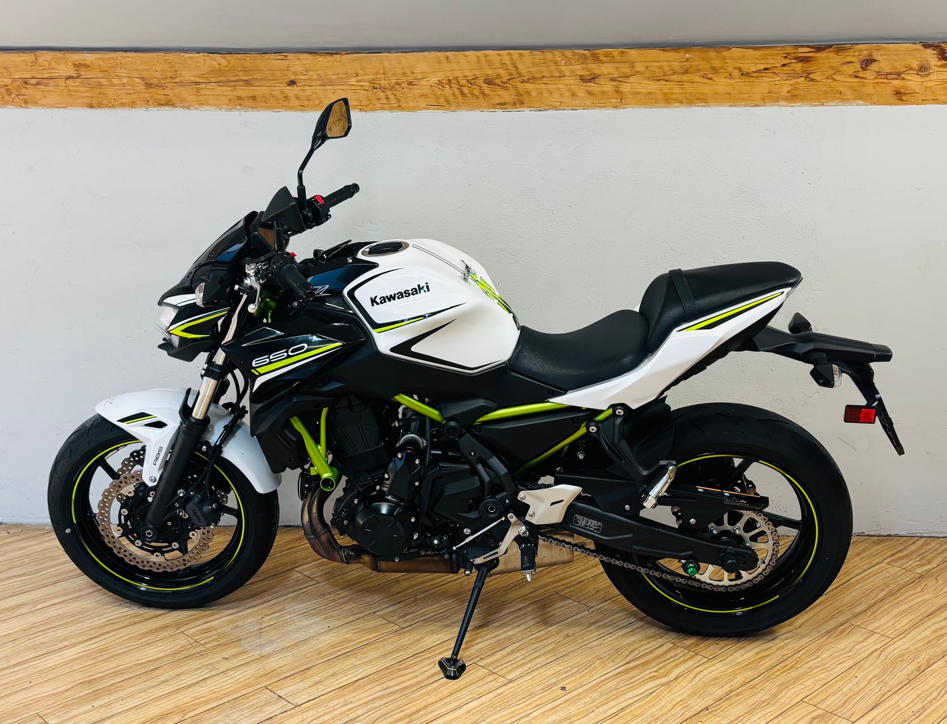 KAWASAKI Z 650-image-5