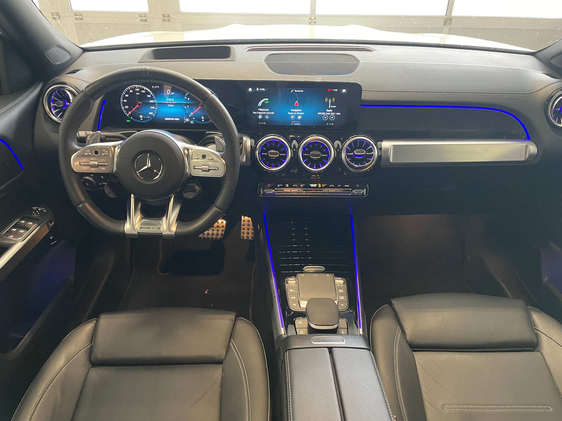 MERCEDES-BENZ GLB 35 AMG 4Matic 8G-Tronic-image-12