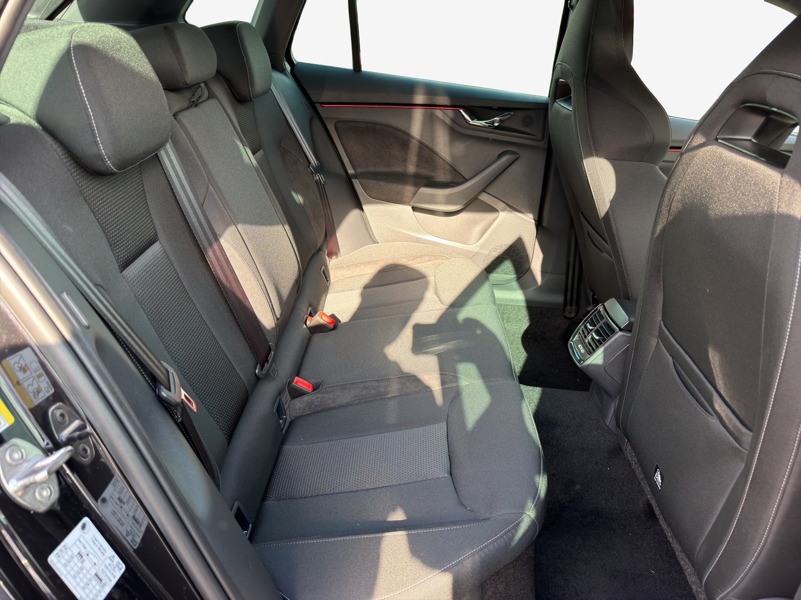 SKODA Kamiq 1.0 TSI Dynamic DSG-image-11