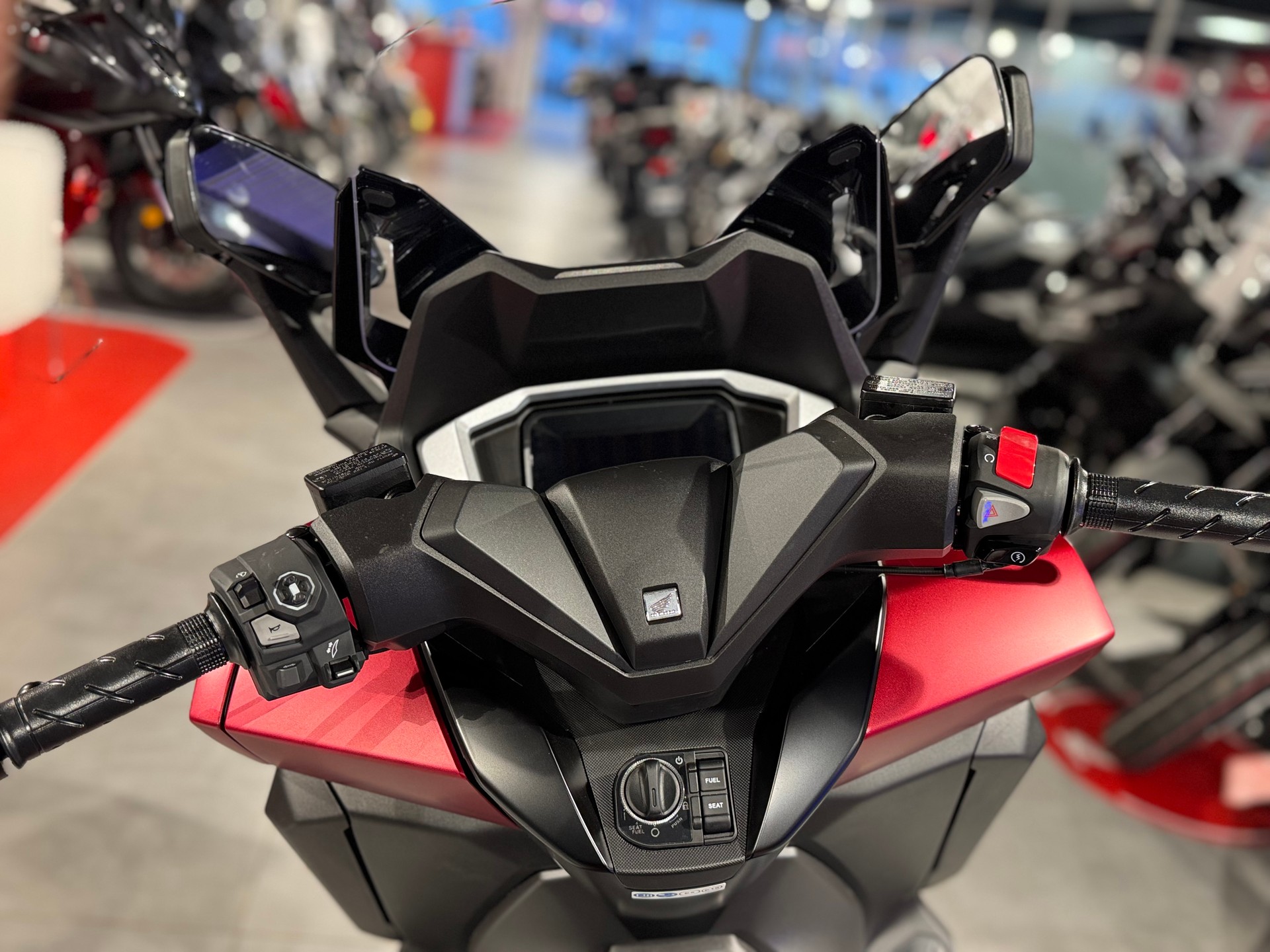 HONDA NSS 350 Top Box-image-6
