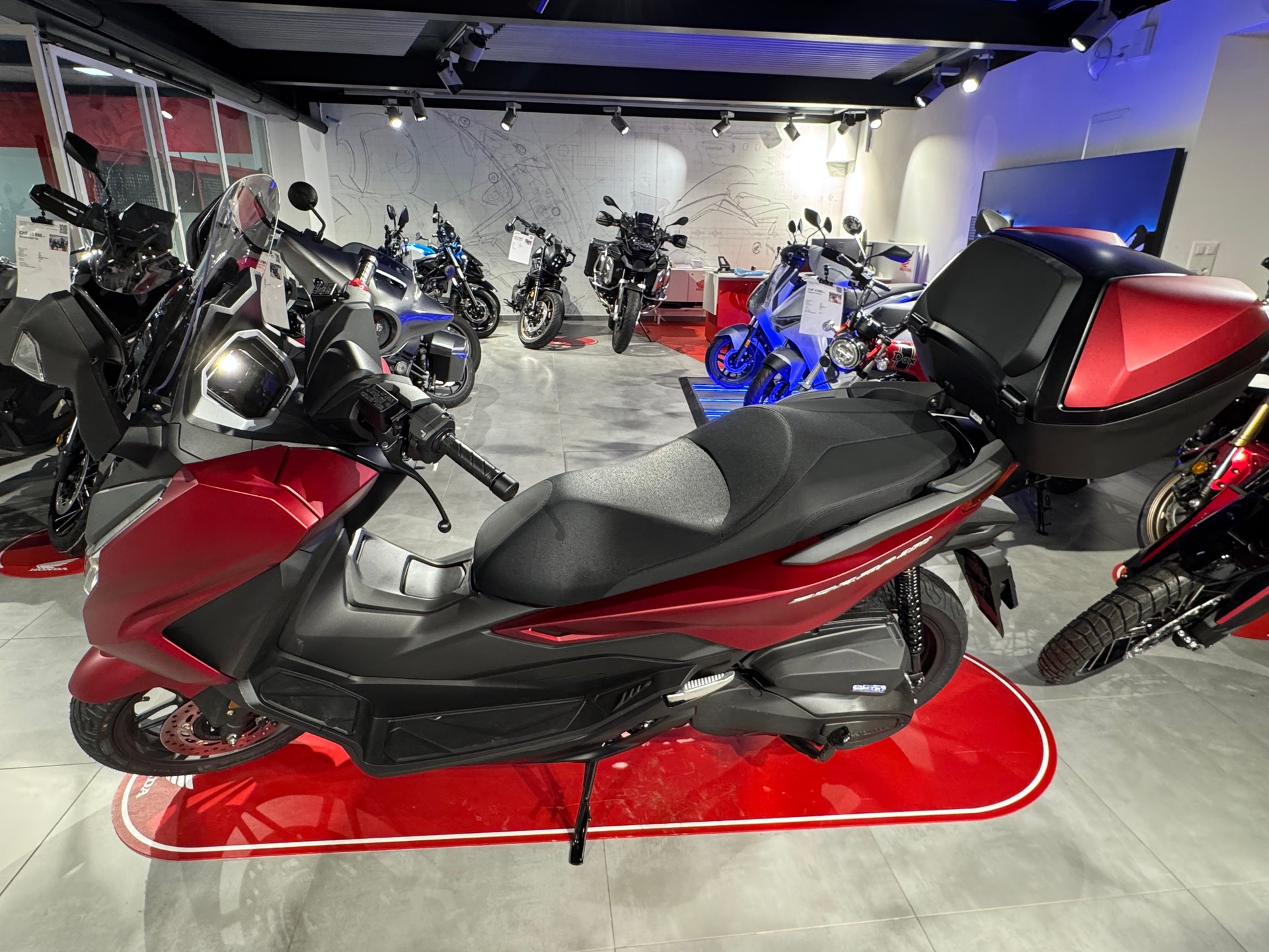 HONDA NSS 350 Top Box-image-4