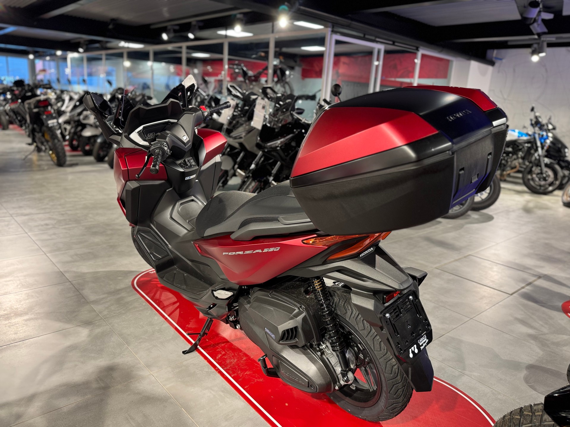 HONDA NSS 350 Top Box-image-3