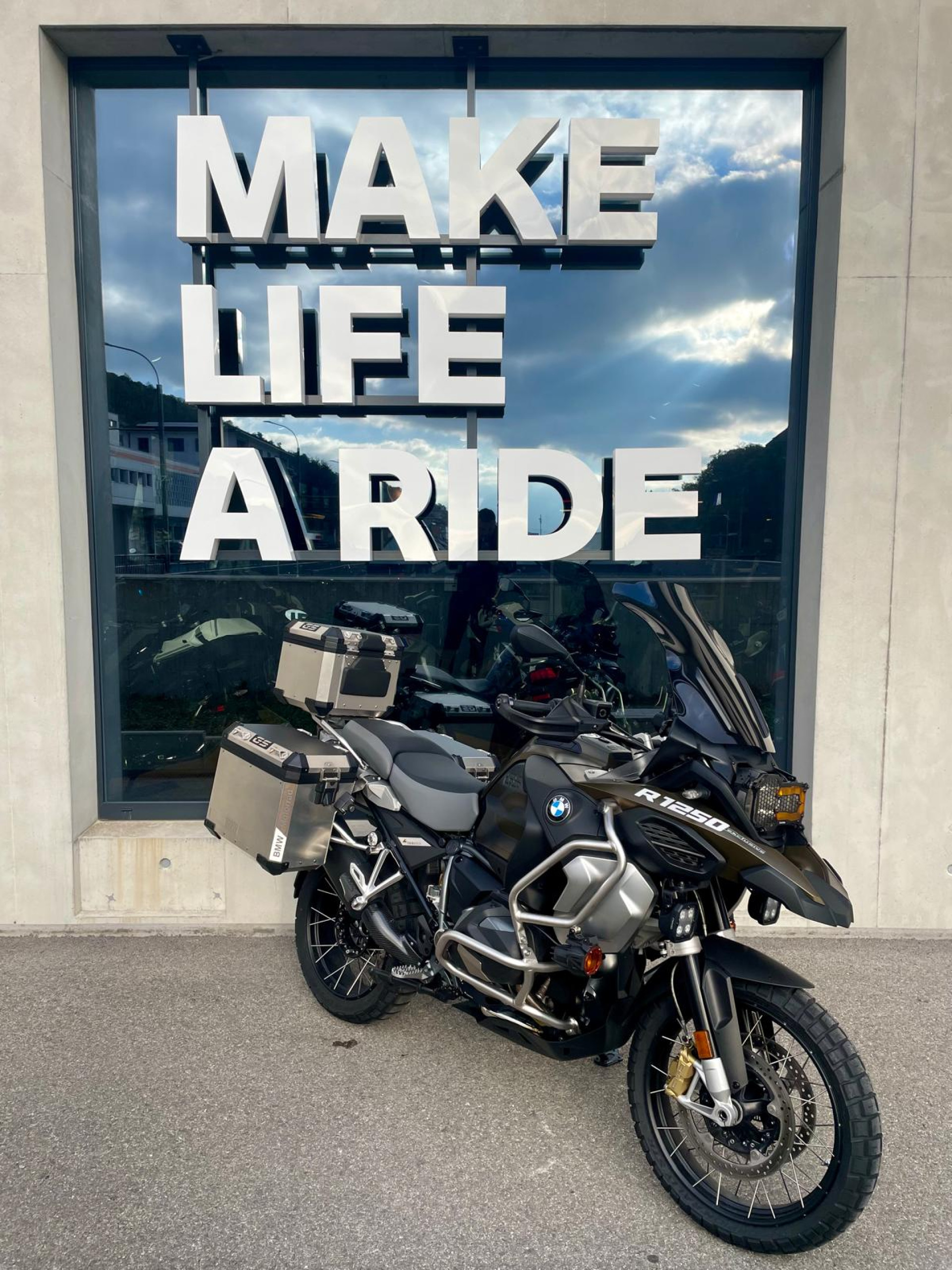BMW R 1250 GS Adventure Exclusive-image-0