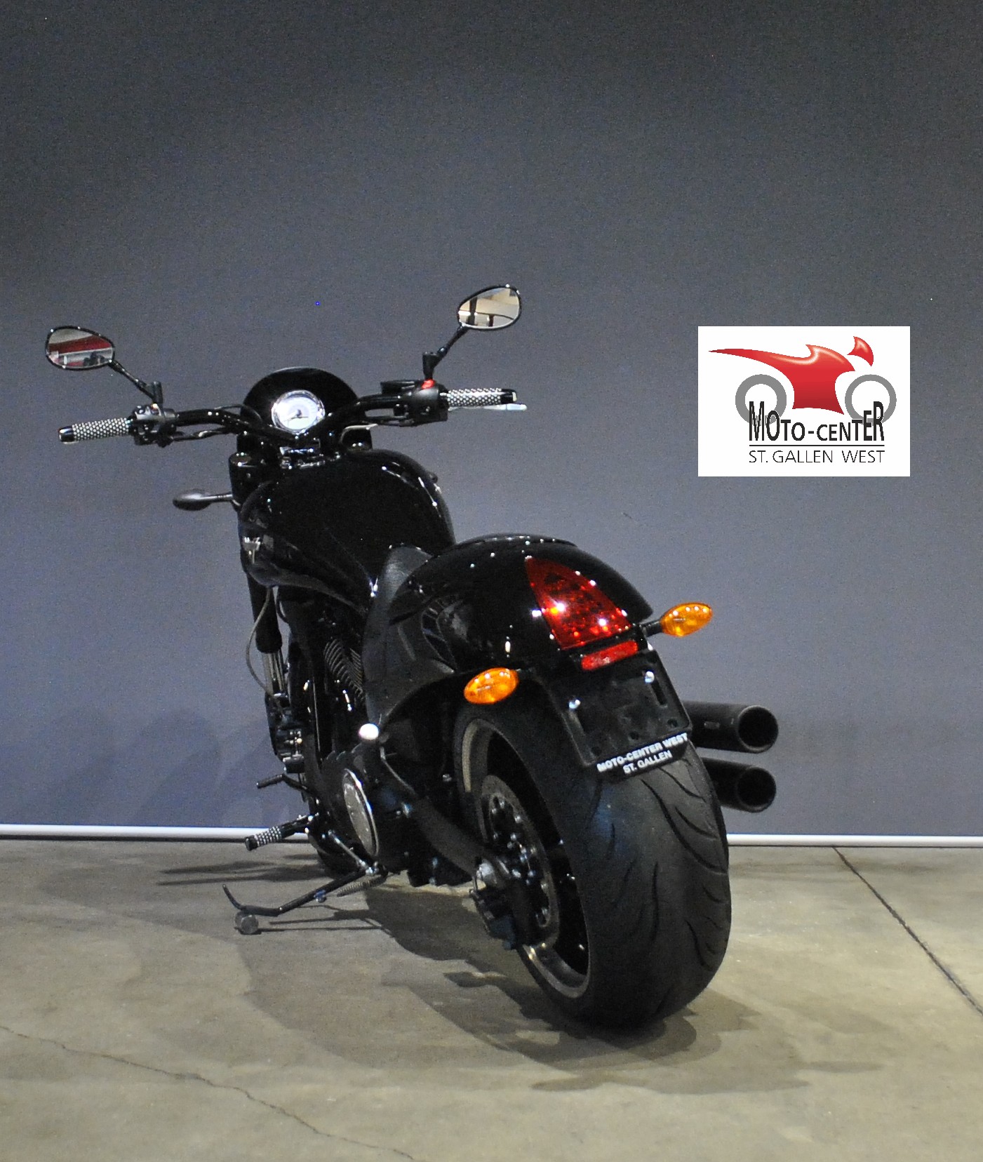 VICTORY Hammer 8Ball-showroom-element-3