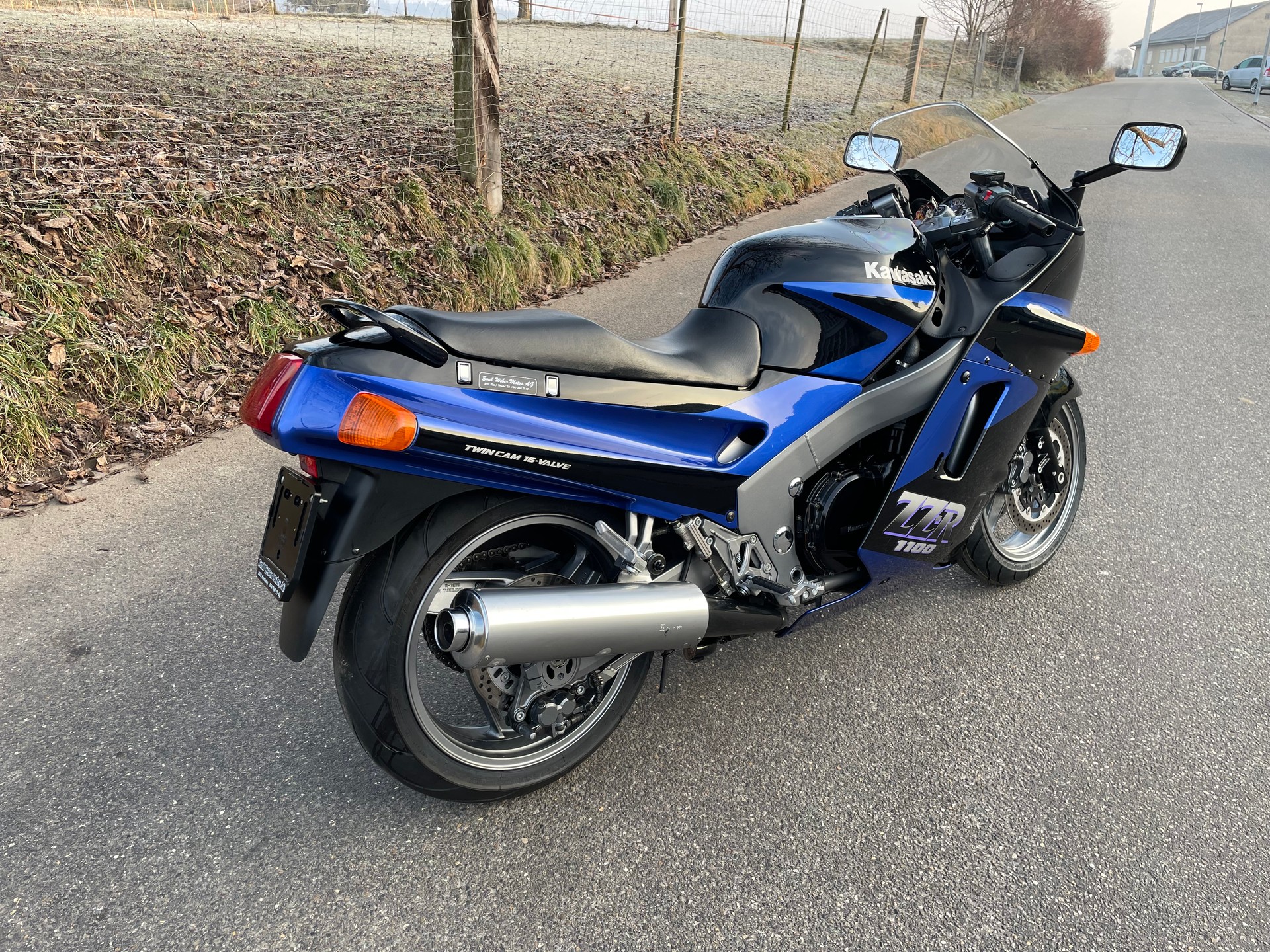 KAWASAKI ZZ-R 1100-image-2