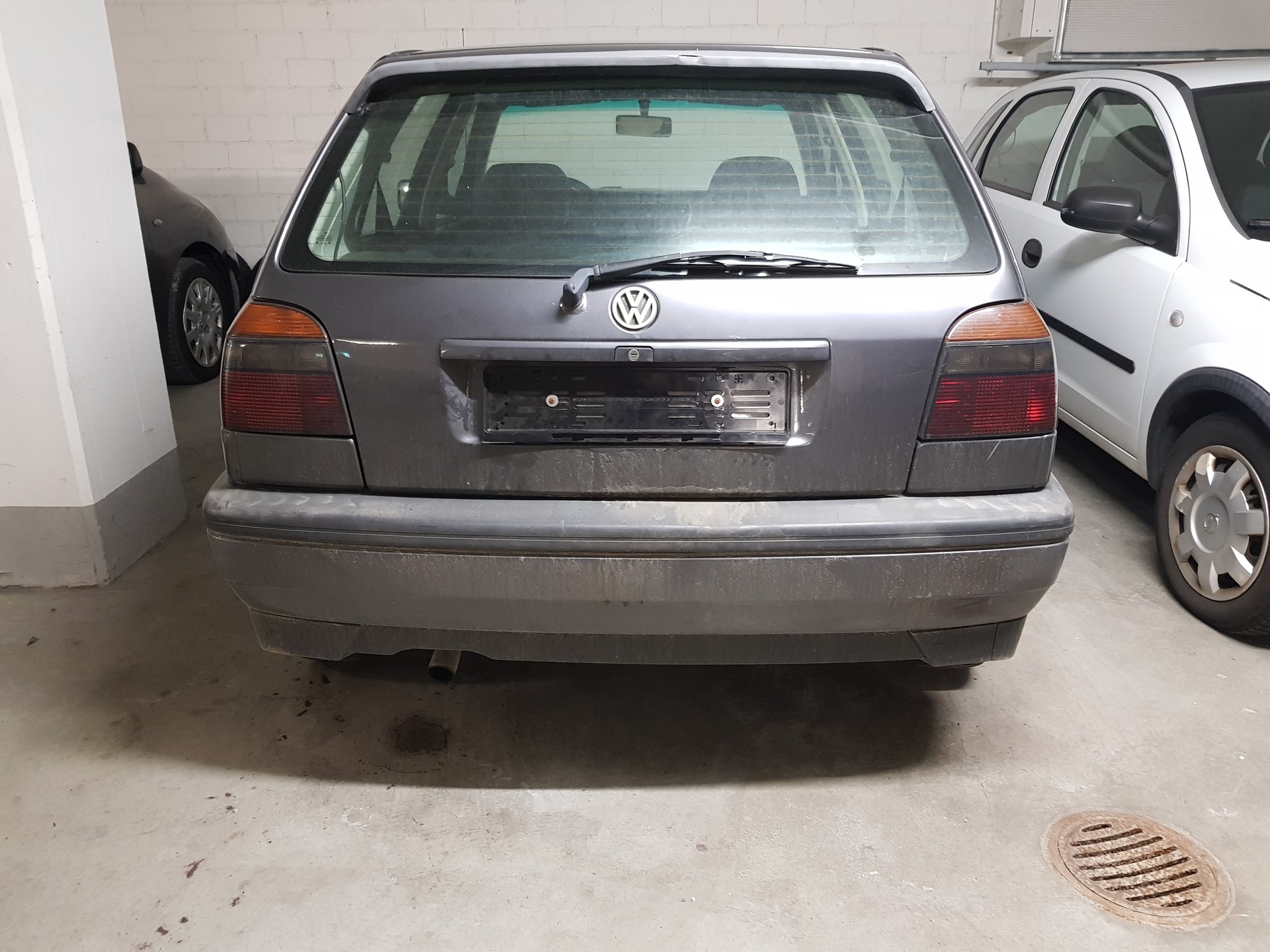 VW Golf 2000 S-Plus (GL) A-image-1