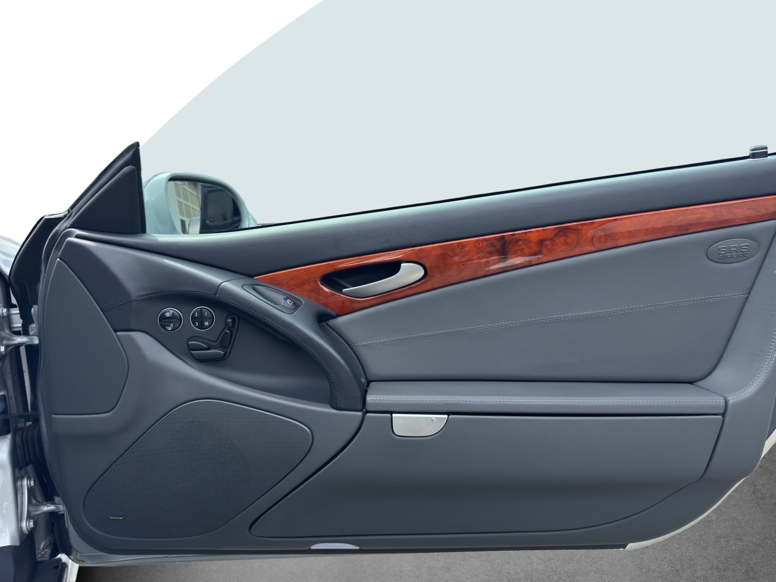 MERCEDES-BENZ SL 500-image-16