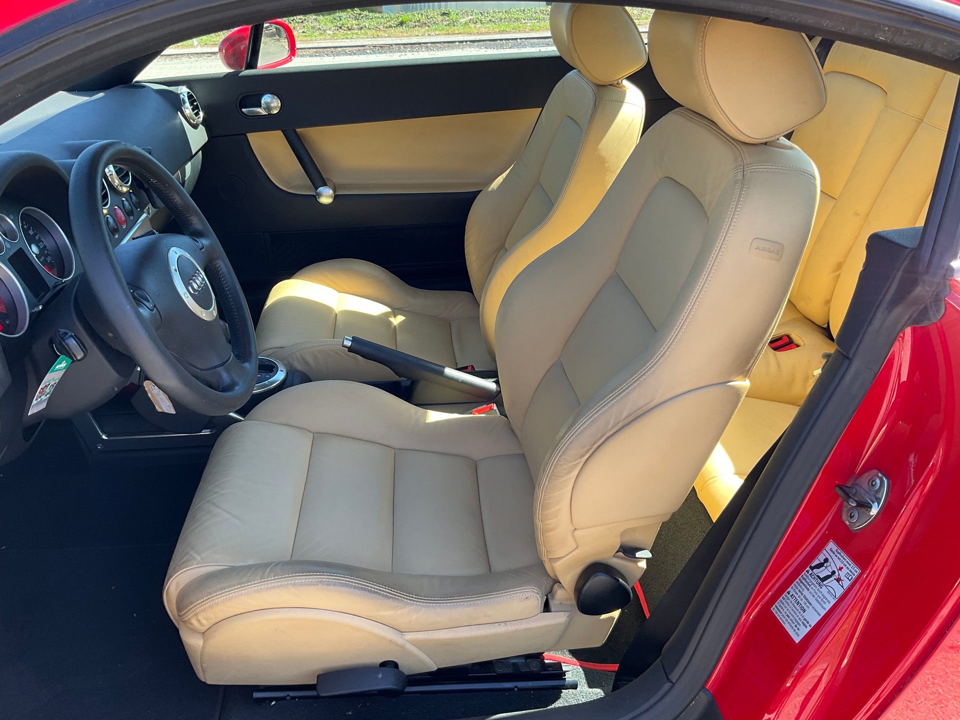 AUDI TT Coupé 1.8 T-image-6