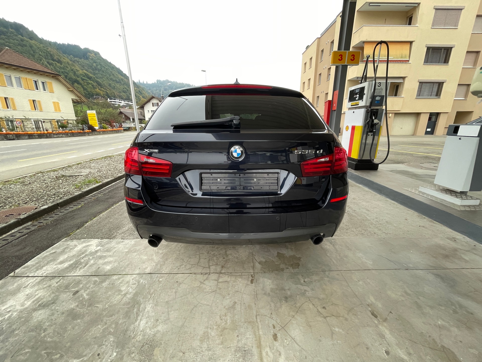 BMW 535d Touring xDrive Steptronic-image-2