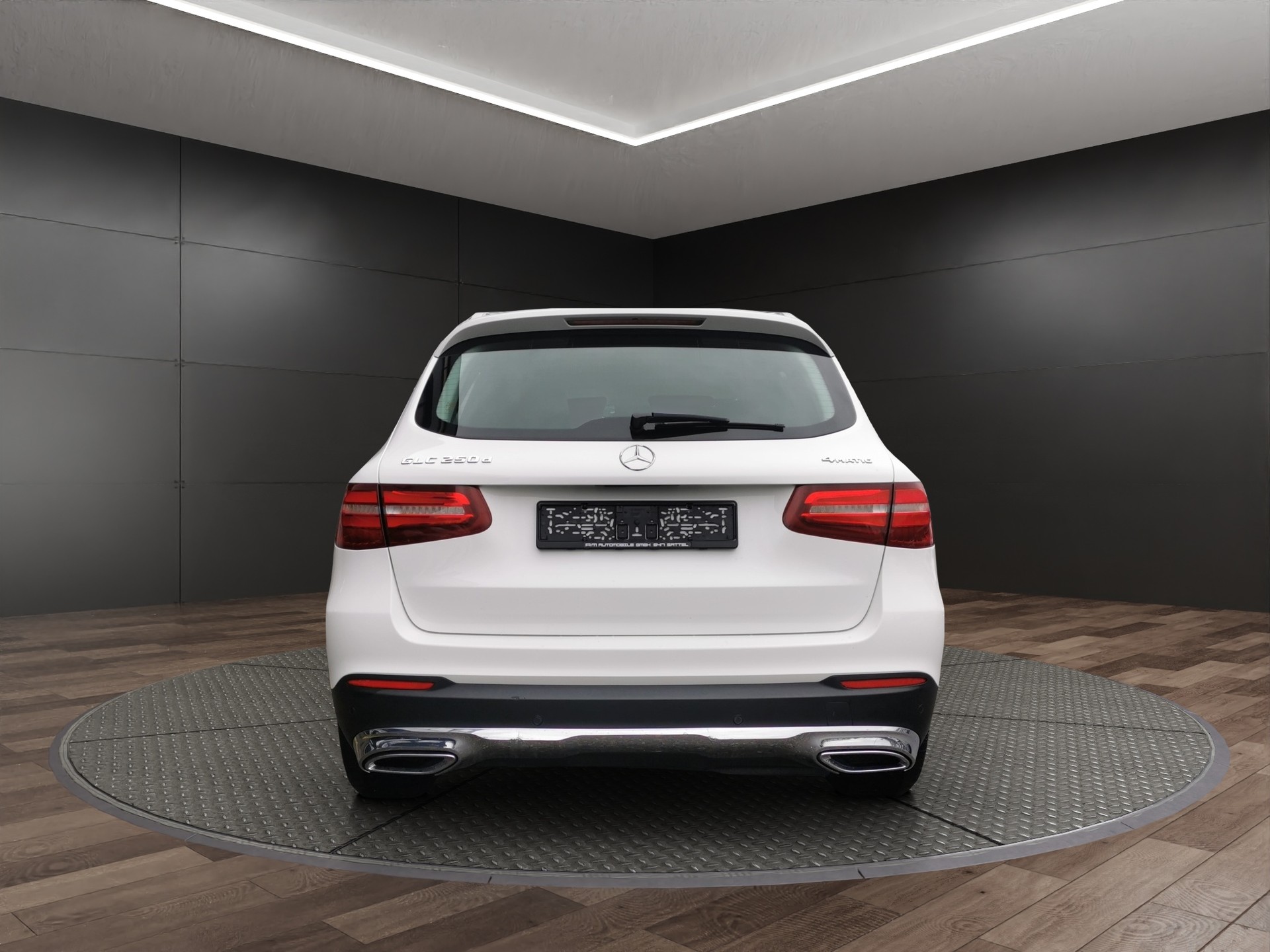 MERCEDES-BENZ GLC 250d Off-Road 4Matic 9G-Tronic-image-5