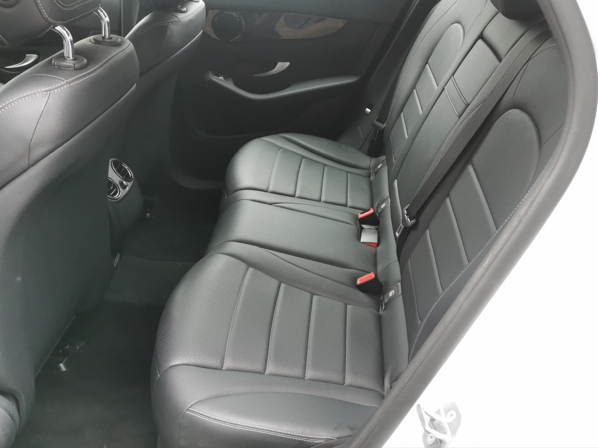 MERCEDES-BENZ GLC 250d Off-Road 4Matic 9G-Tronic-image-11
