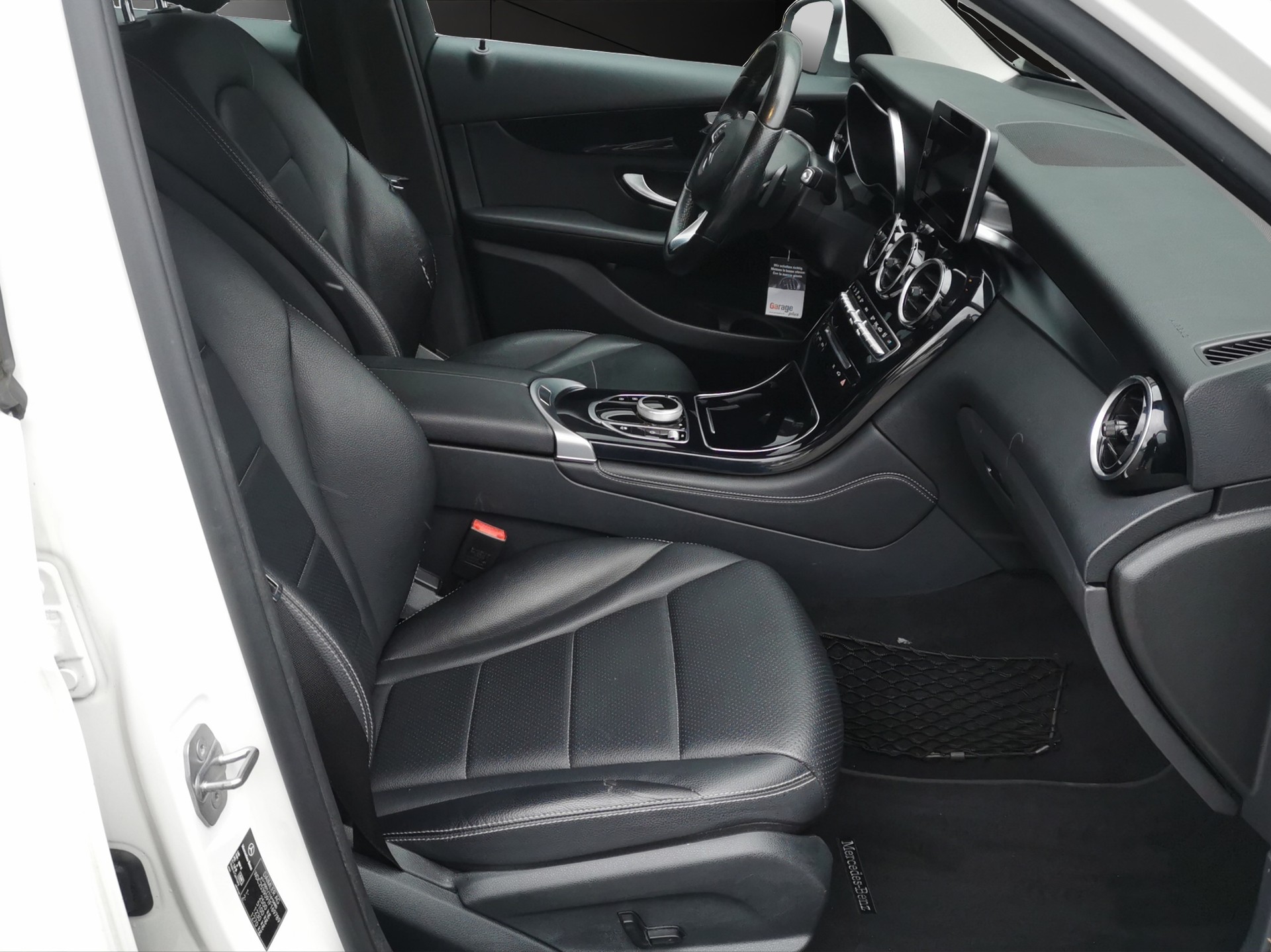MERCEDES-BENZ GLC 250d Off-Road 4Matic 9G-Tronic-image-12