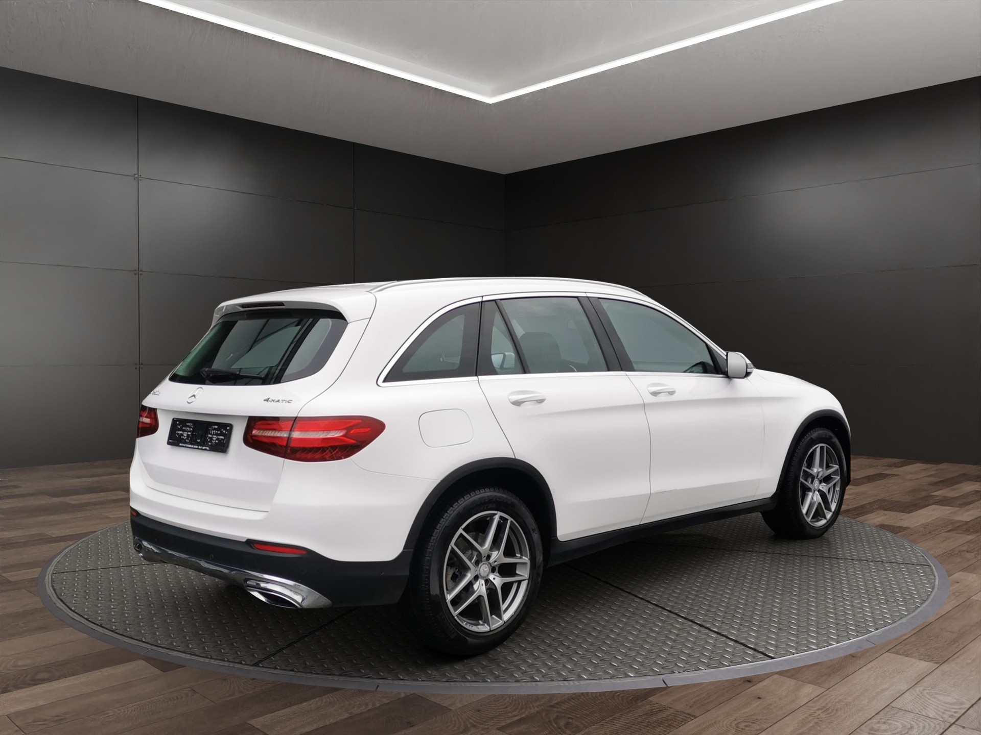 MERCEDES-BENZ GLC 250d Off-Road 4Matic 9G-Tronic-image-4