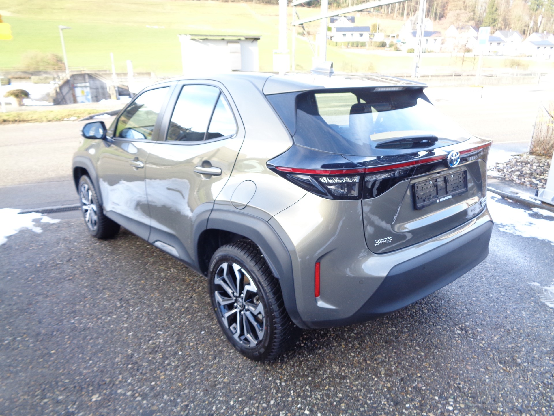 TOYOTA Yaris Cross 1.5 Trend e-CVT AWDi-showroom-element-3