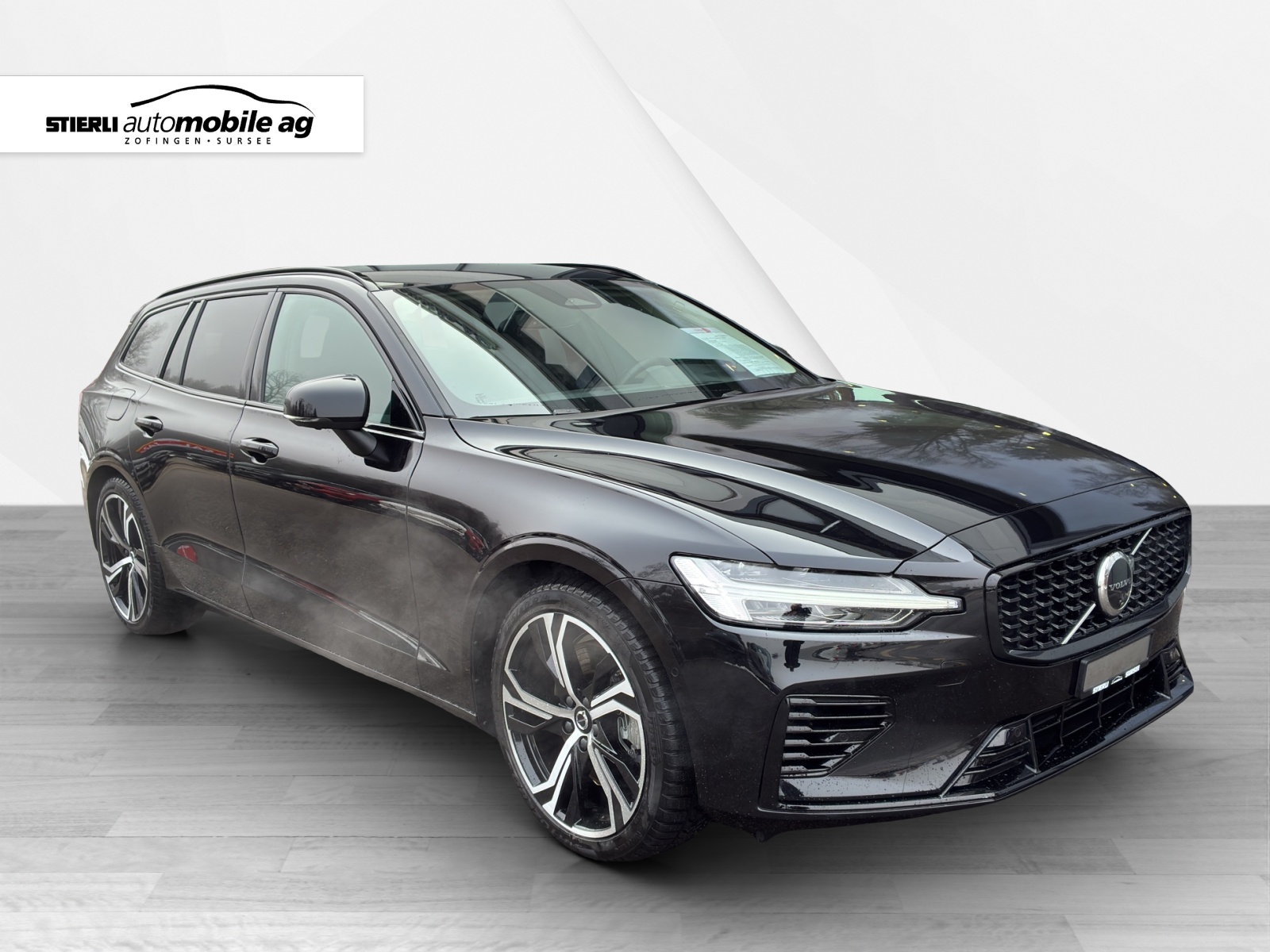 VOLVO V60 2.0 T6 TE Plus Dark eAWD-showroom-element-2