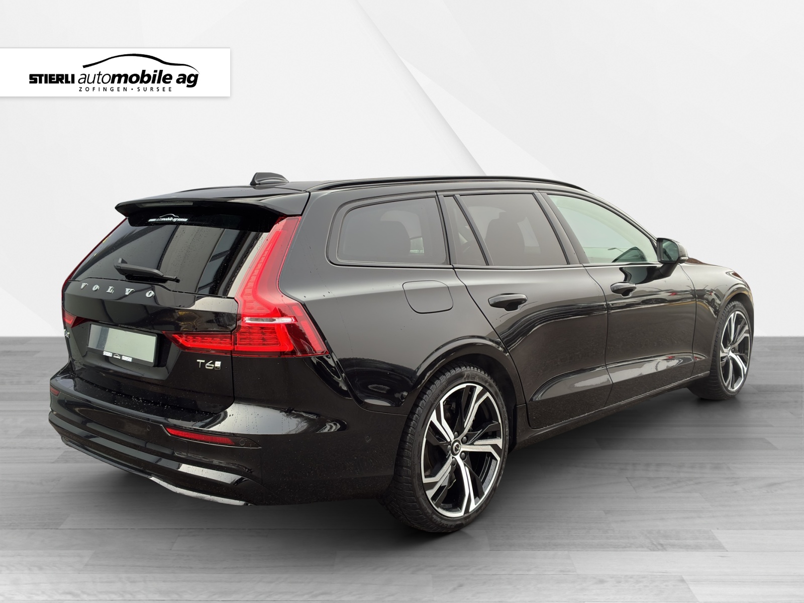 VOLVO V60 2.0 T6 TE Plus Dark eAWD-image-4