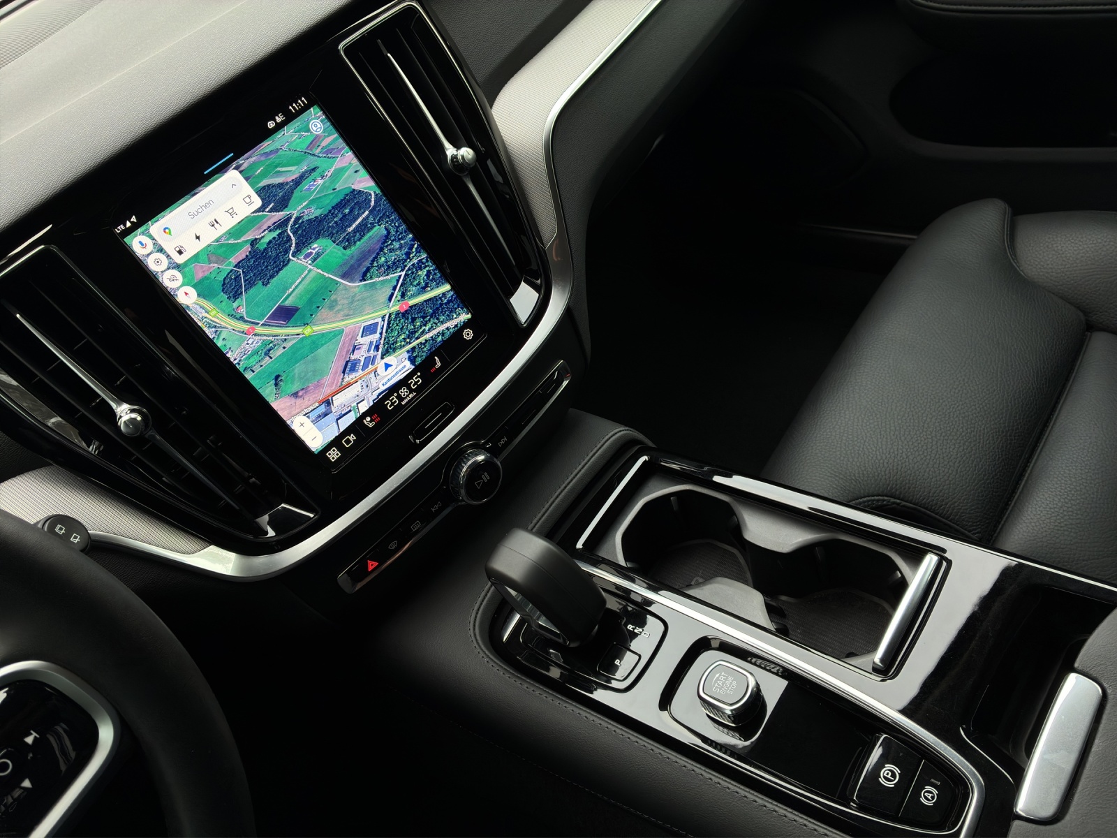 VOLVO V60 2.0 T6 TE Plus Dark eAWD-image-16