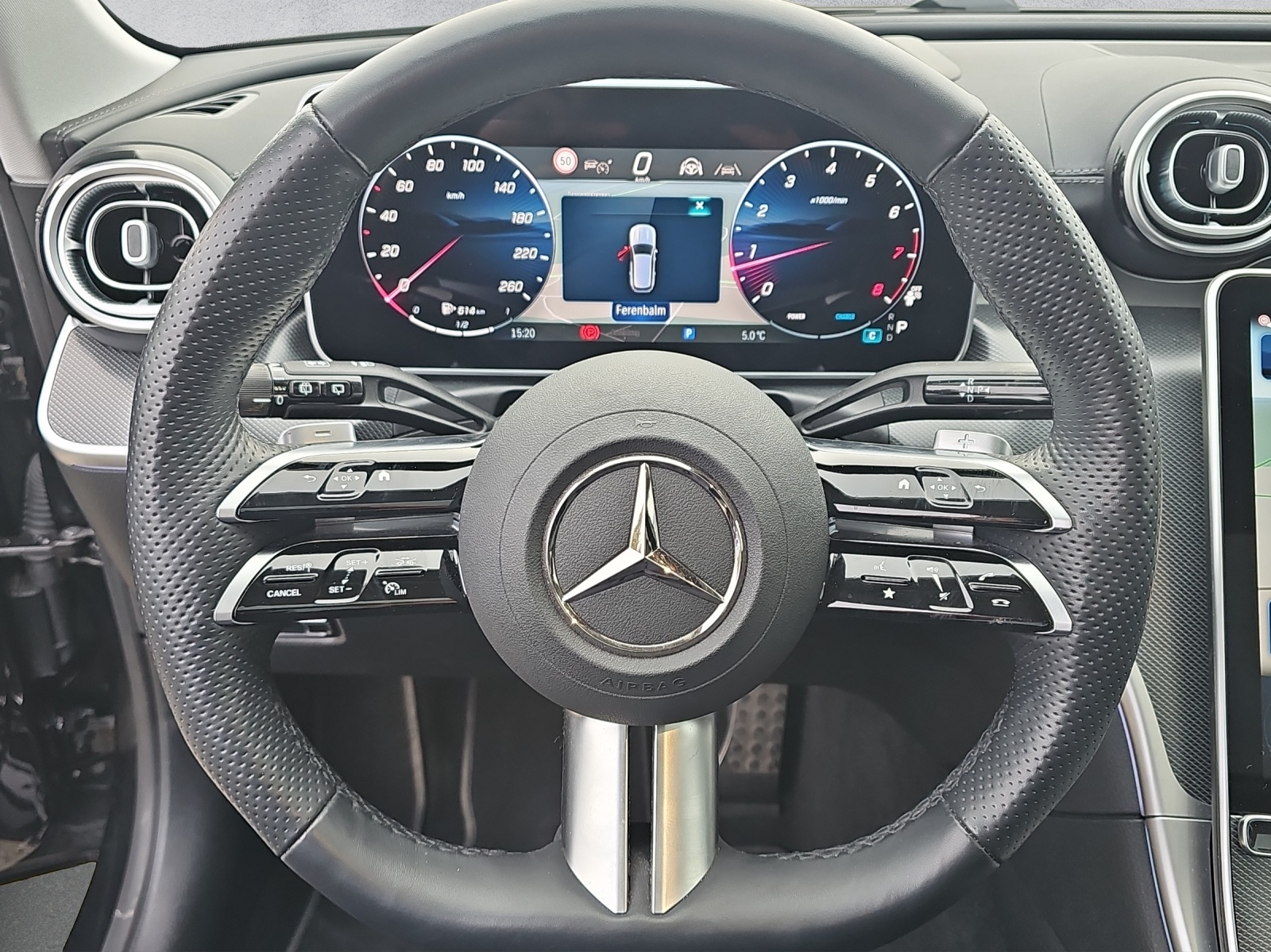 MERCEDES-BENZ C 200 T 4 Matic-image-11