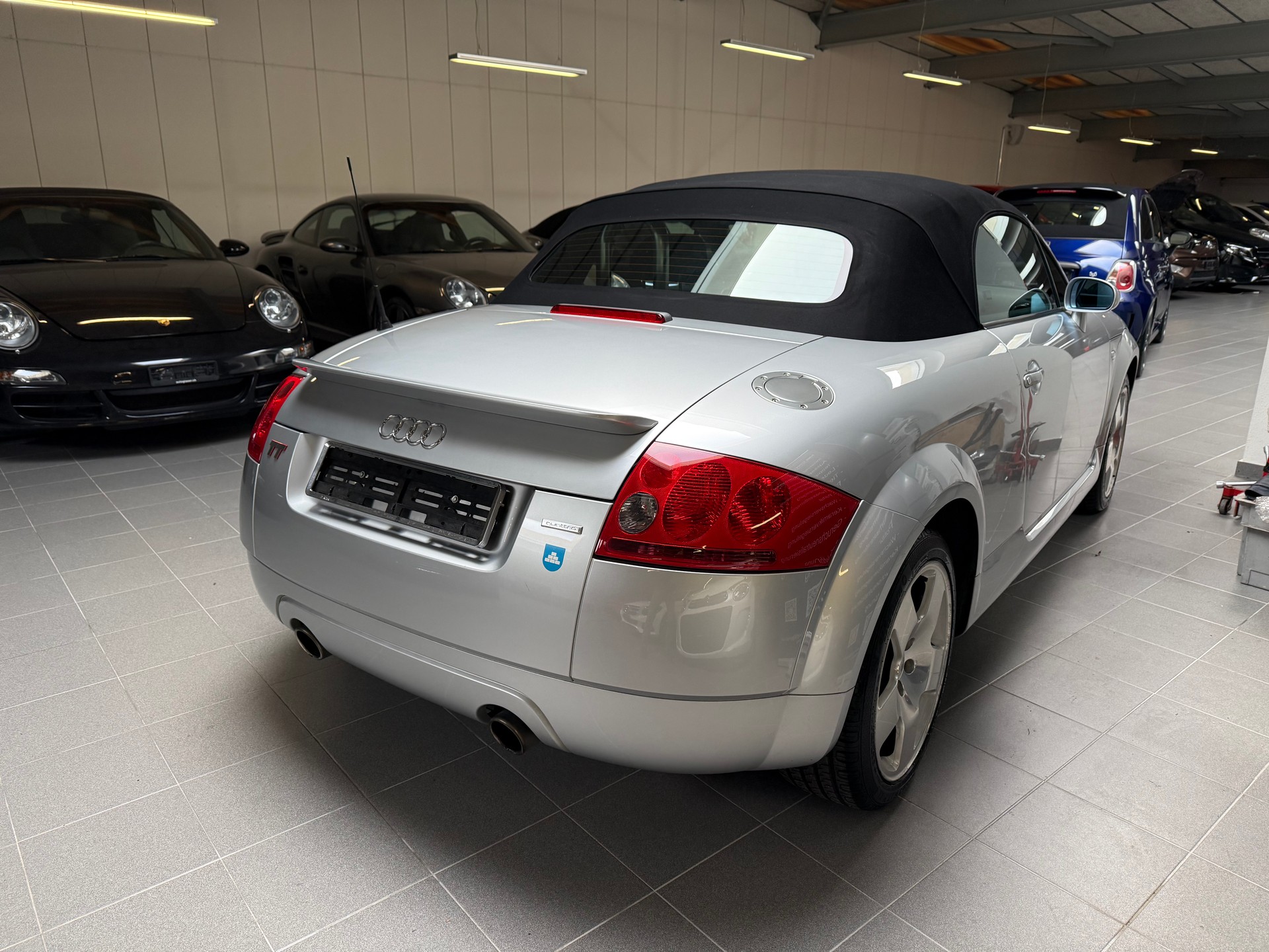 AUDI TT Roadster 1.8 T quattro-image-14