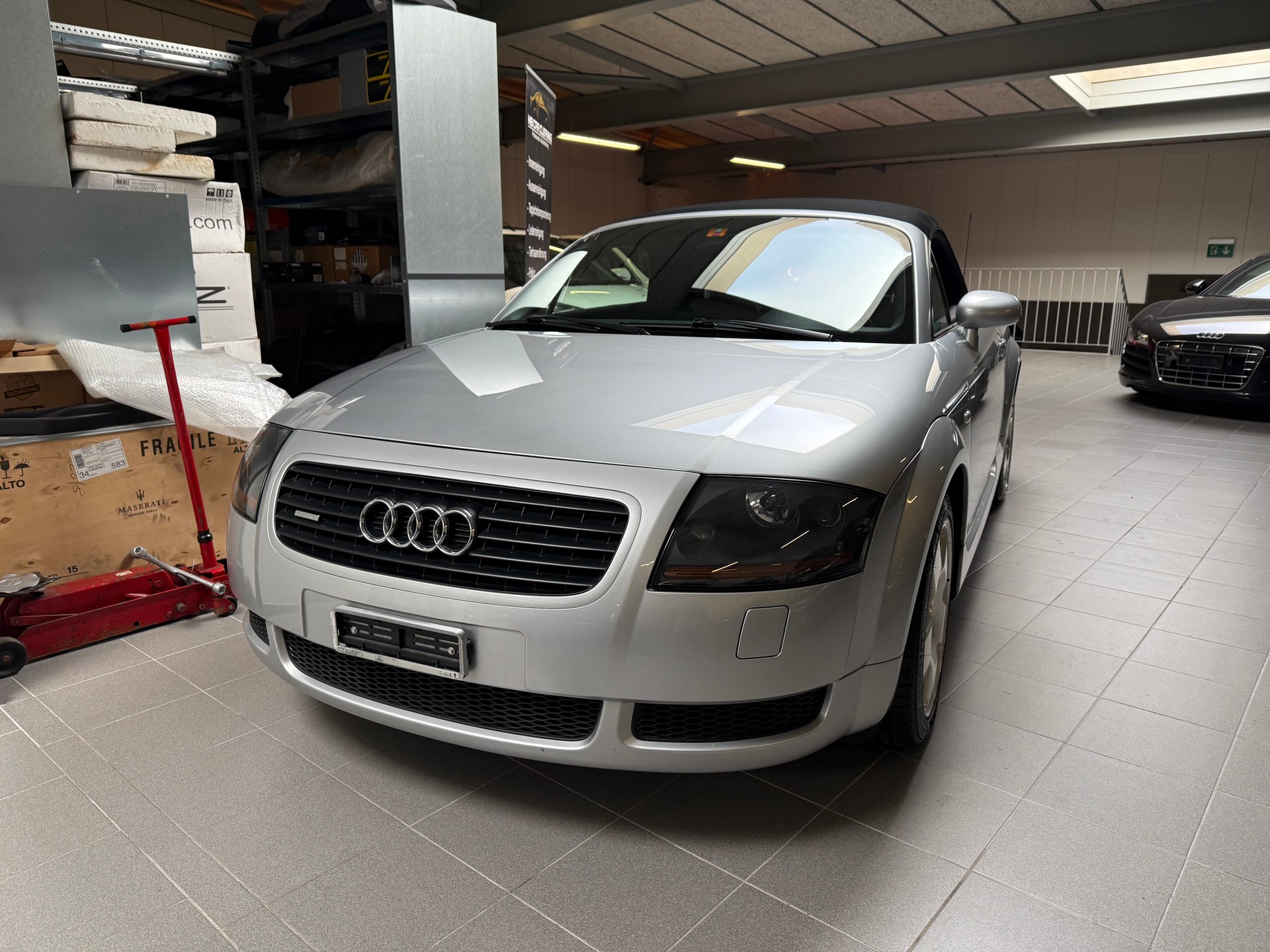 AUDI TT Roadster 1.8 T quattro-image-10