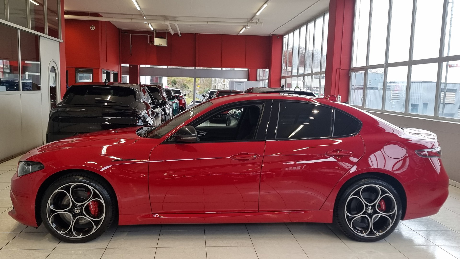ALFA ROMEO Giulia 2.0 Q4 Competizione-image-2