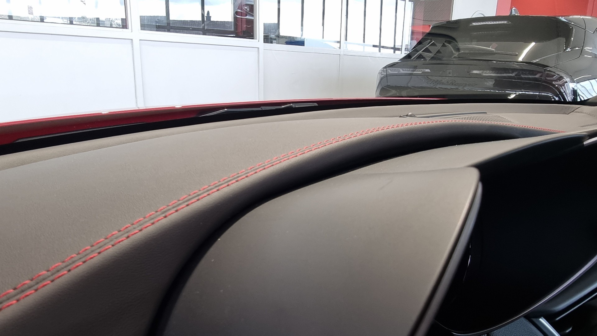 ALFA ROMEO Giulia 2.0 Q4 Competizione-image-12