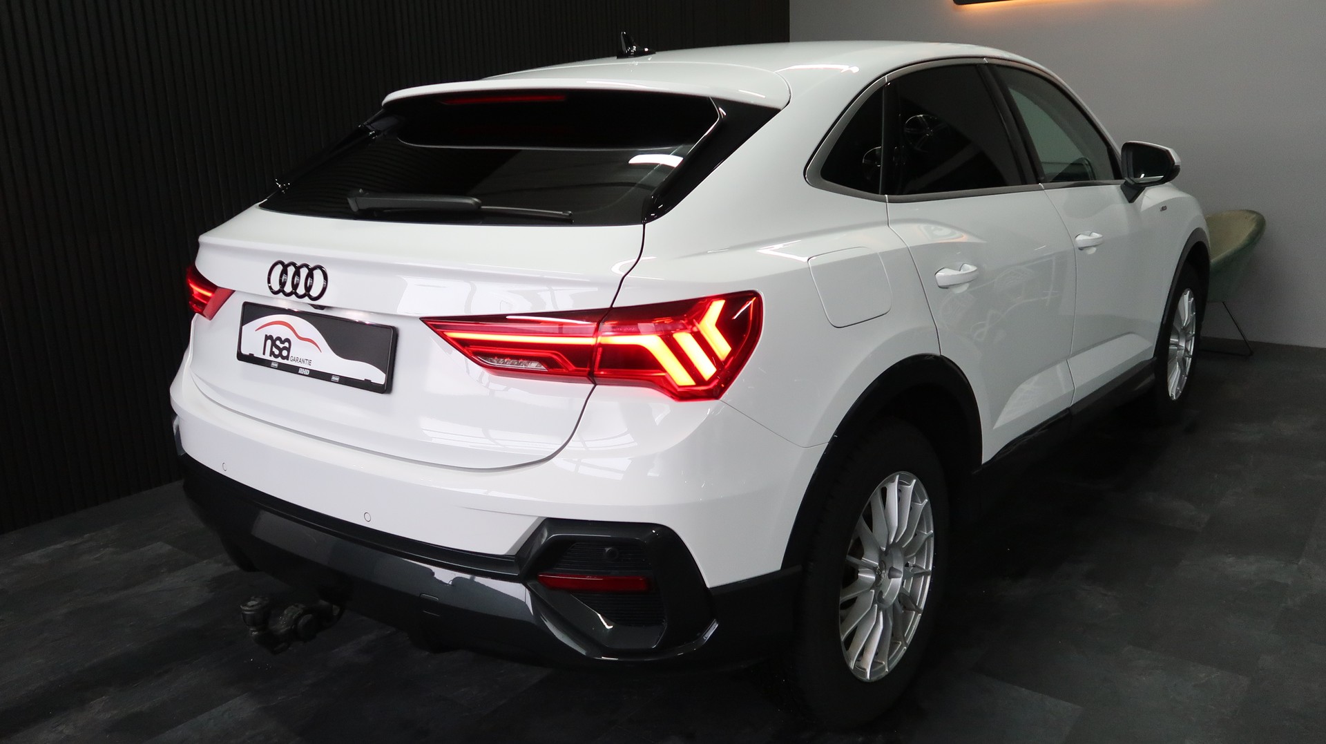 AUDI Q3 Sportback 35 TFSI / S-tronic / CH / MFK / GARANTIE-image-9