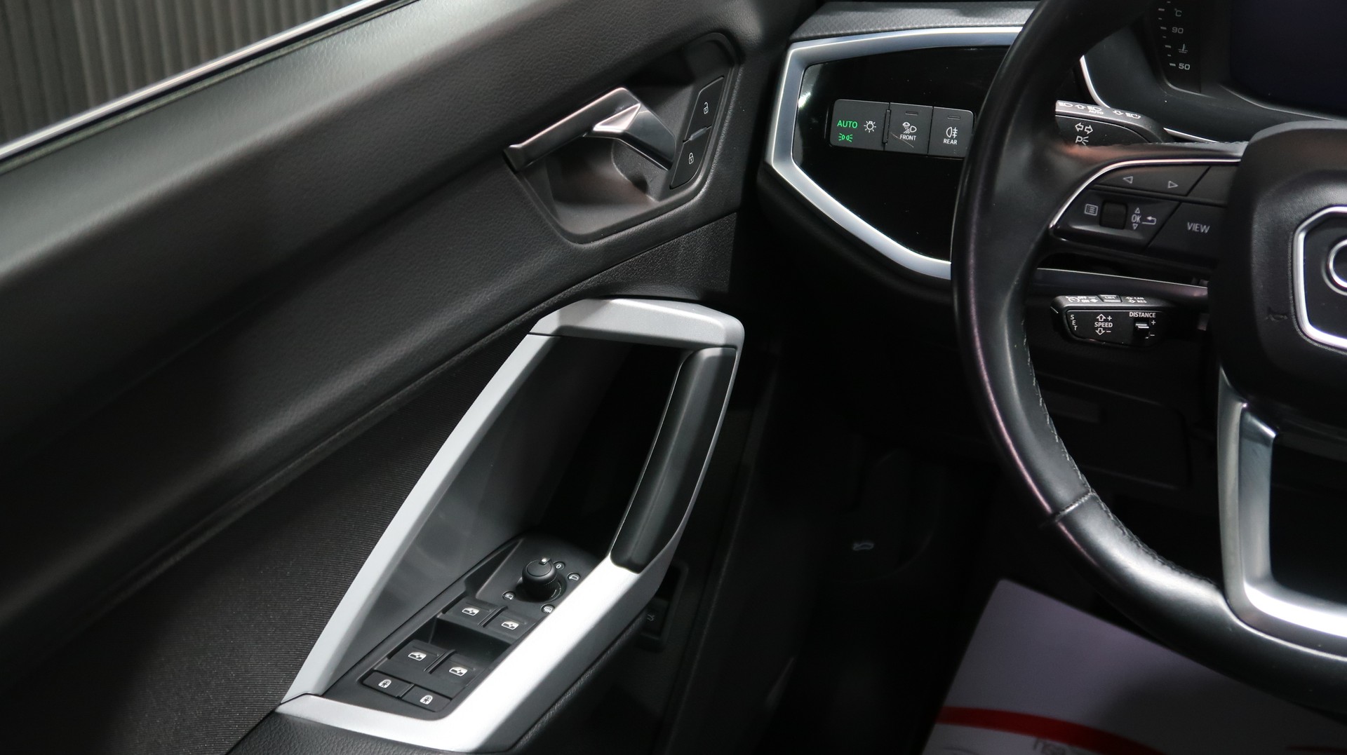 AUDI Q3 Sportback 35 TFSI / S-tronic / CH / MFK / GARANTIE-image-28