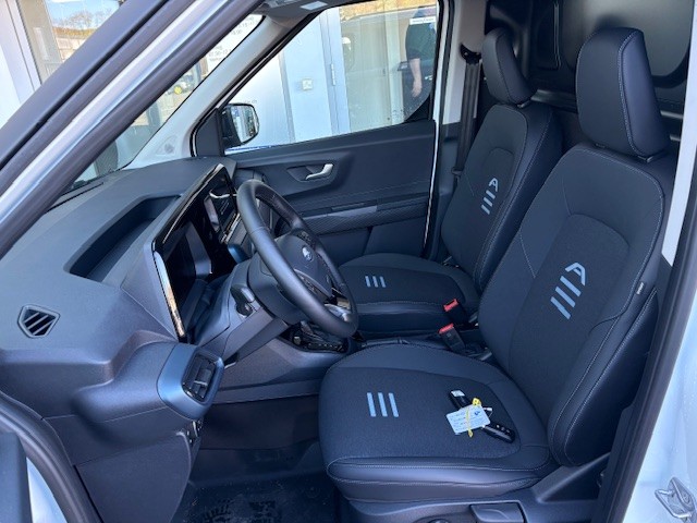 FORD Transit Courier Van 1.0 EcoBoost Active Automat-image-9