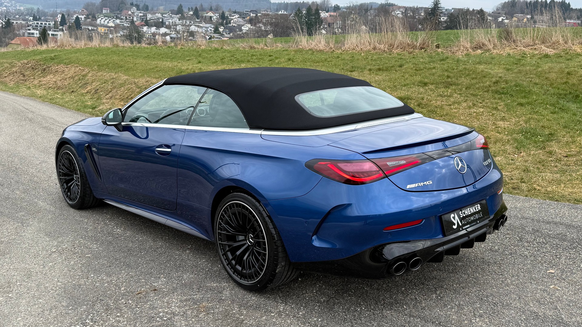 MERCEDES-BENZ CLE AMG 53 Cabrio 4Matic+ 9G-Tronic-image-5