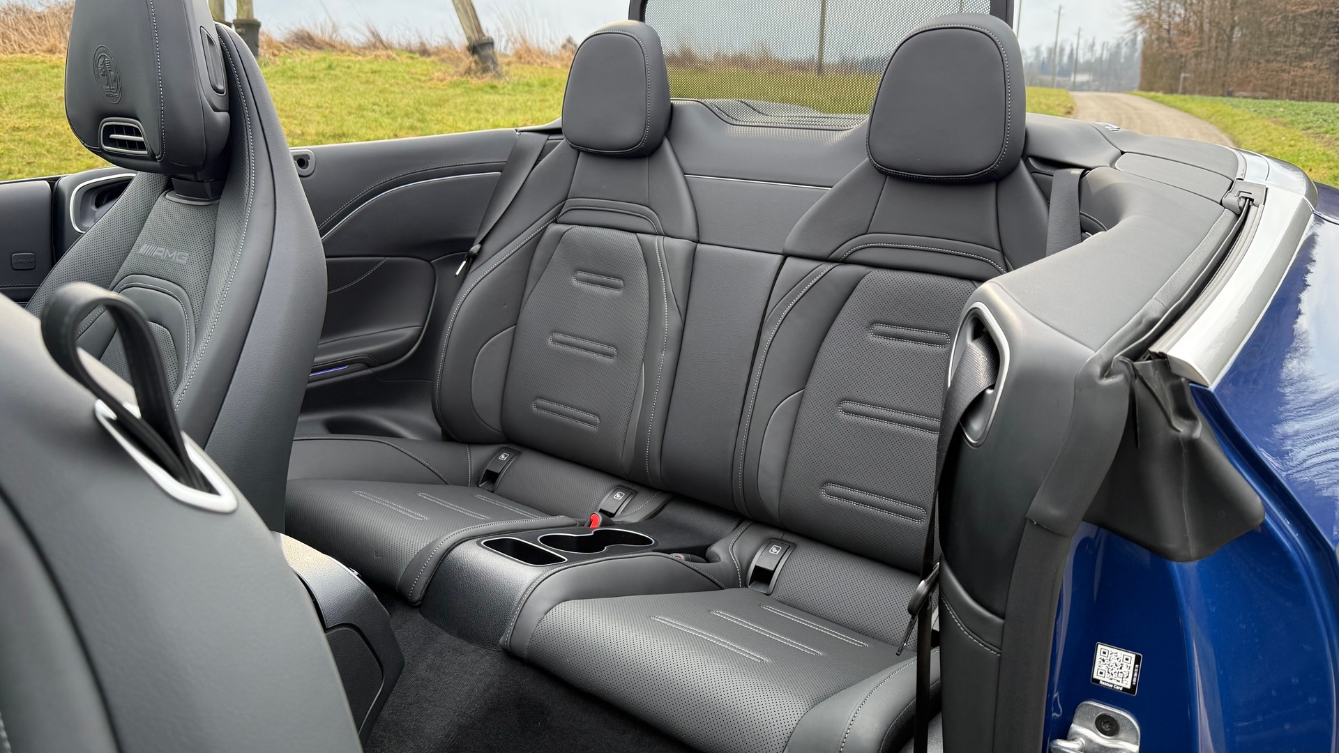 MERCEDES-BENZ CLE AMG 53 Cabrio 4Matic+ 9G-Tronic-image-16