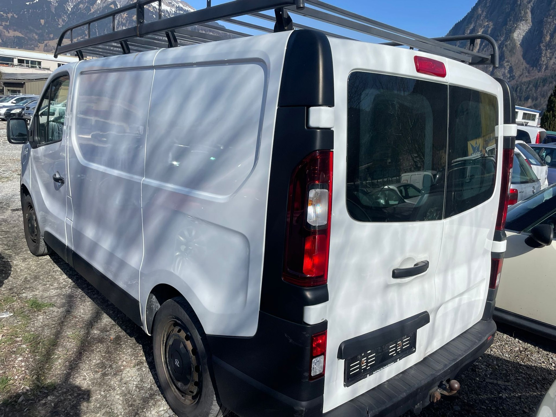 OPEL Vivaro 1.6 CDTI 2.7t L1H1-image-8