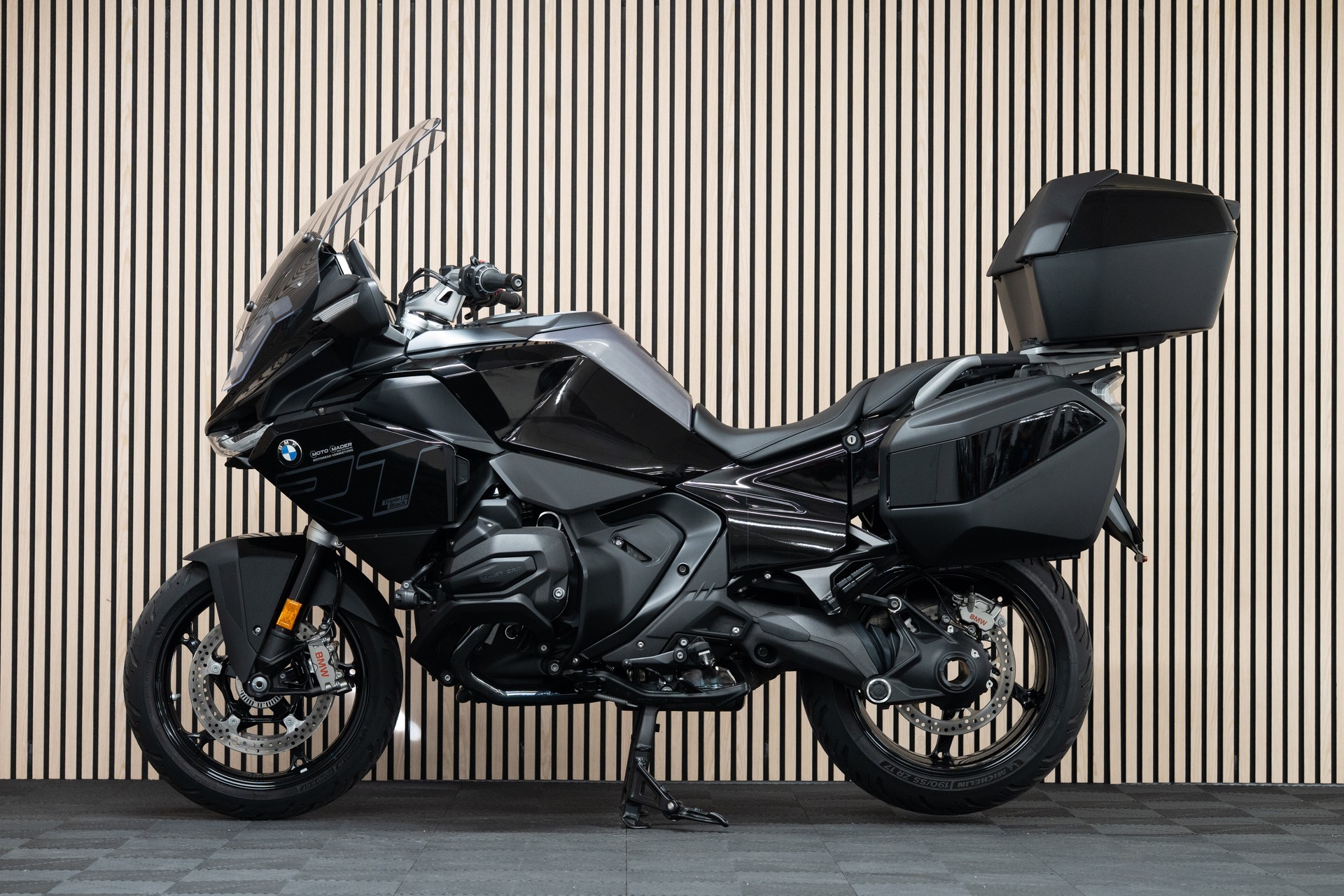 BMW R 1300 RT mit Komfortfahrersitz niedrig-image-1