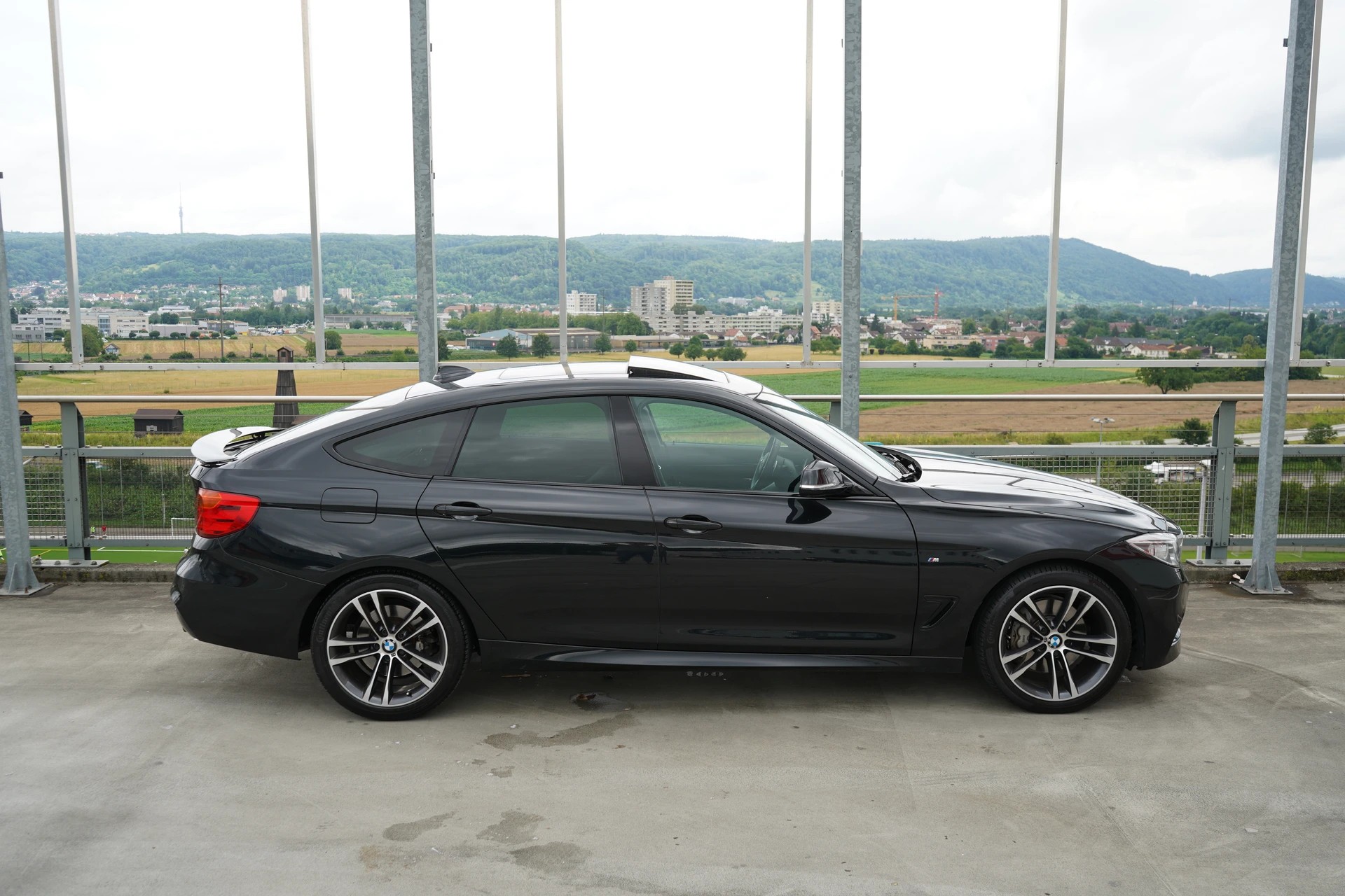 BMW 335i GT xDRIVE STEPTRONIC M SPORT PLUS l 306 PS-showroom-element-2