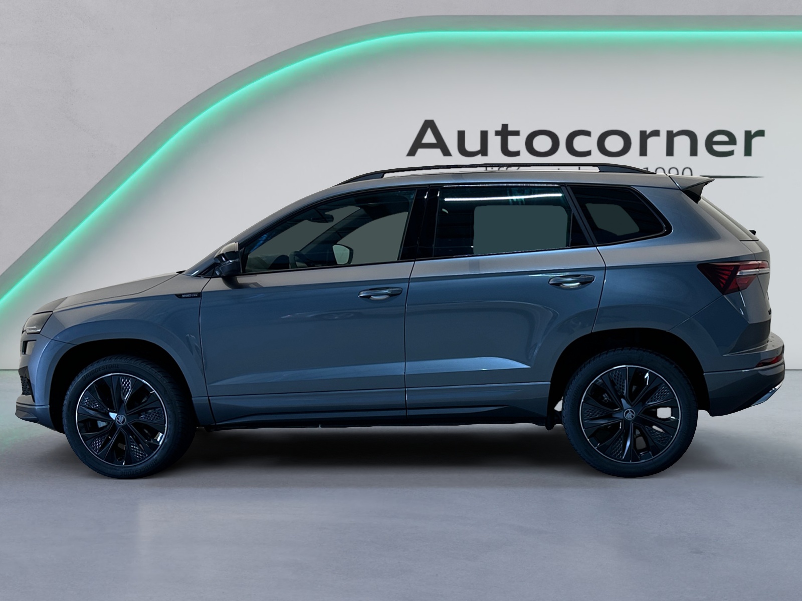 SKODA Karoq 1.5 TSI SportLine DSG-showroom-element-1