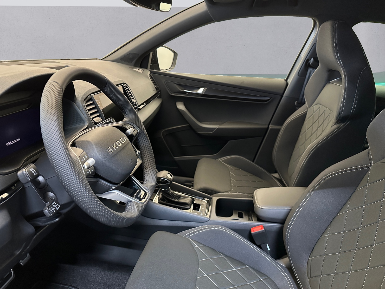 SKODA Karoq 1.5 TSI SportLine DSG-image-11