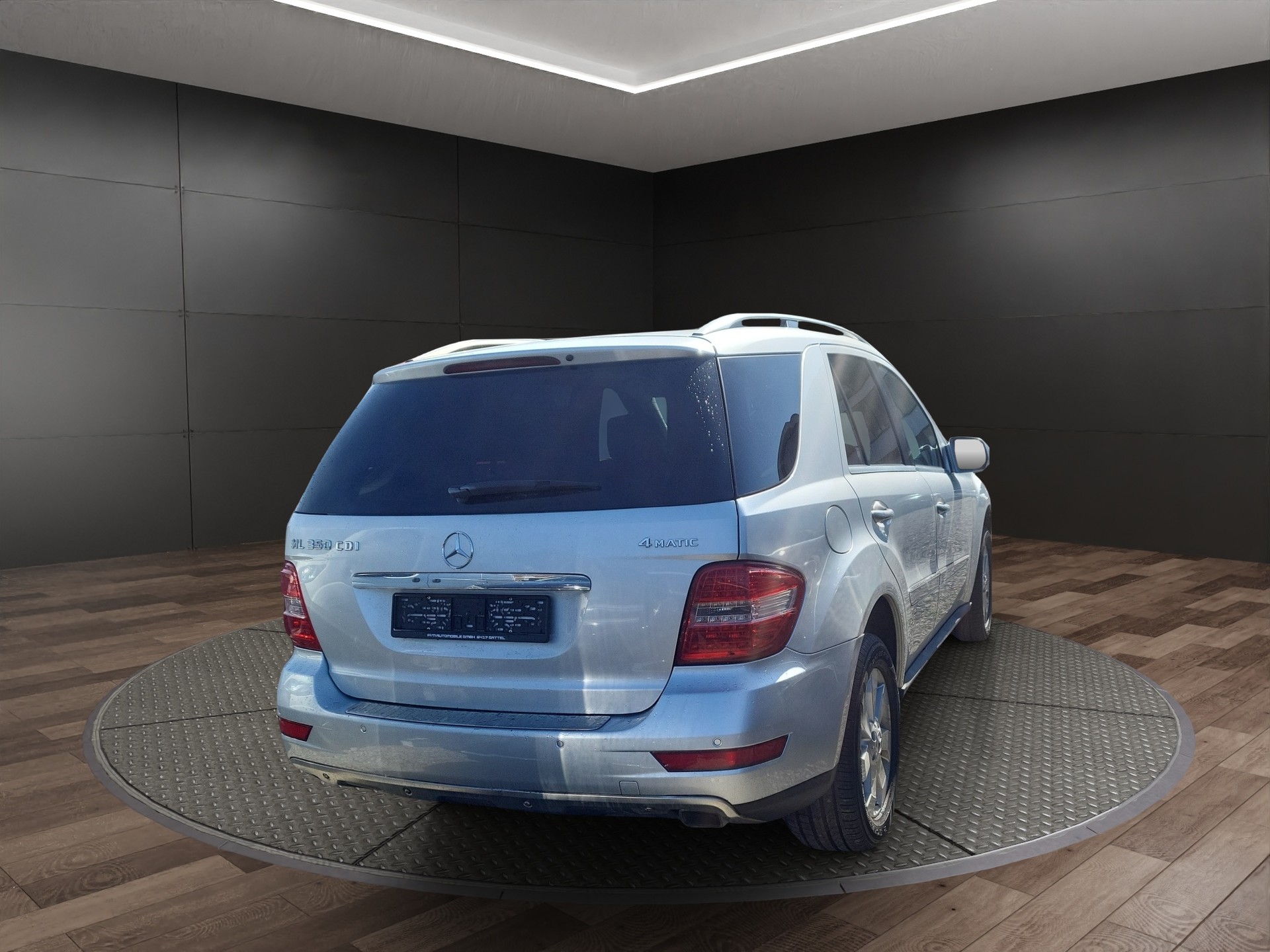 MERCEDES-BENZ ML 350 CDI 4Matic 7G-Tronic-showroom-element-1