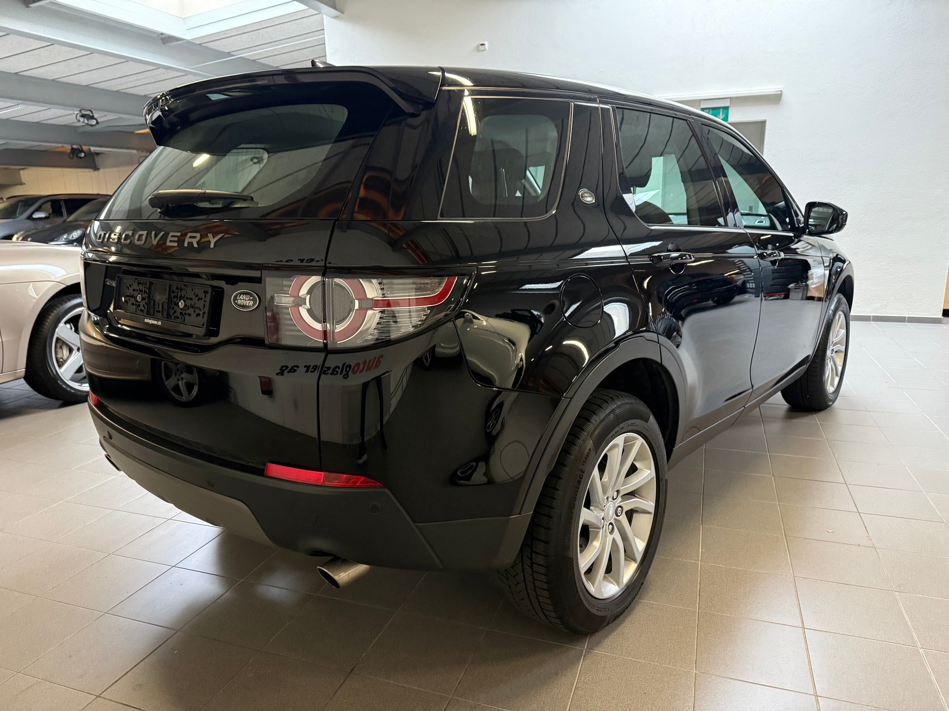 LAND ROVER Discovery Sport 2.0 TD4 SE AT9-image-8