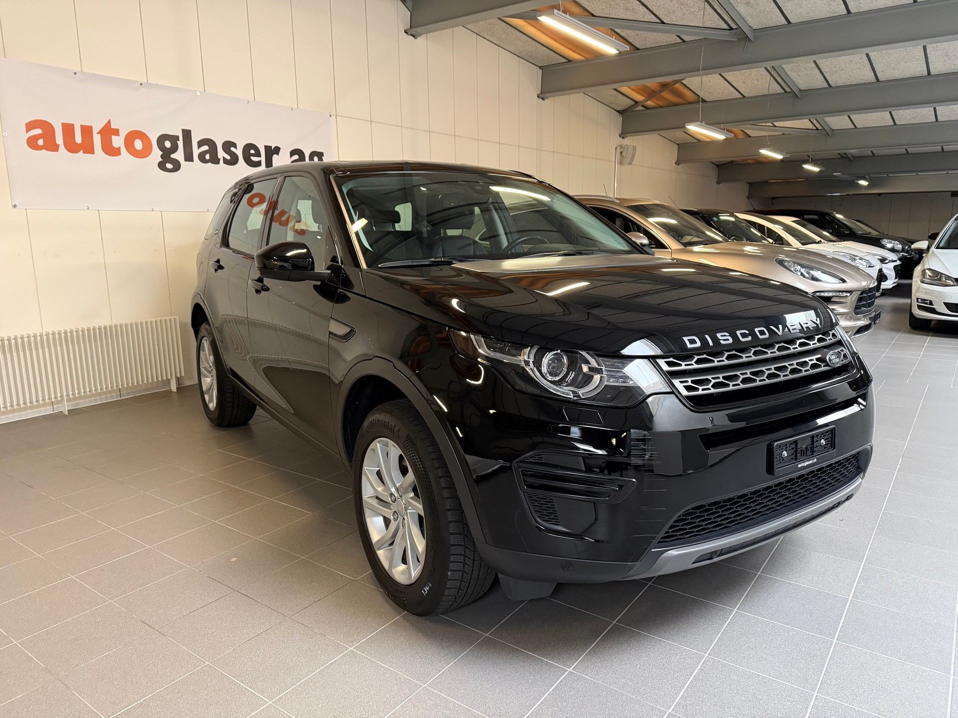LAND ROVER Discovery Sport 2.0 TD4 SE AT9-image-4