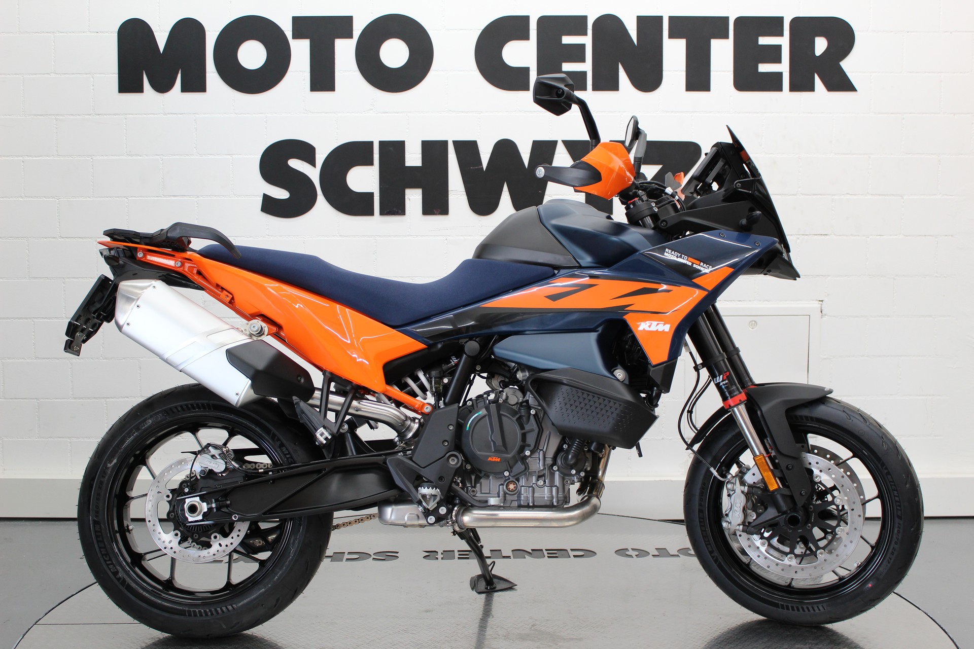 KTM 890 SMT-image-0