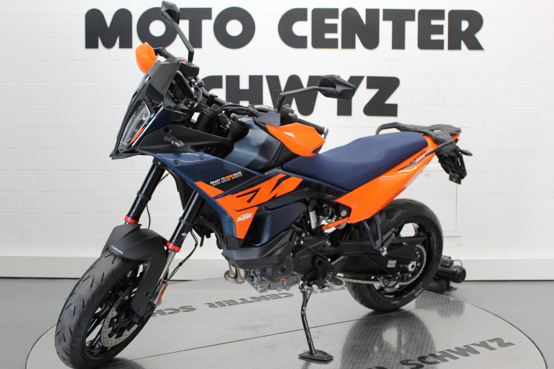 KTM 890 SMT-image-4