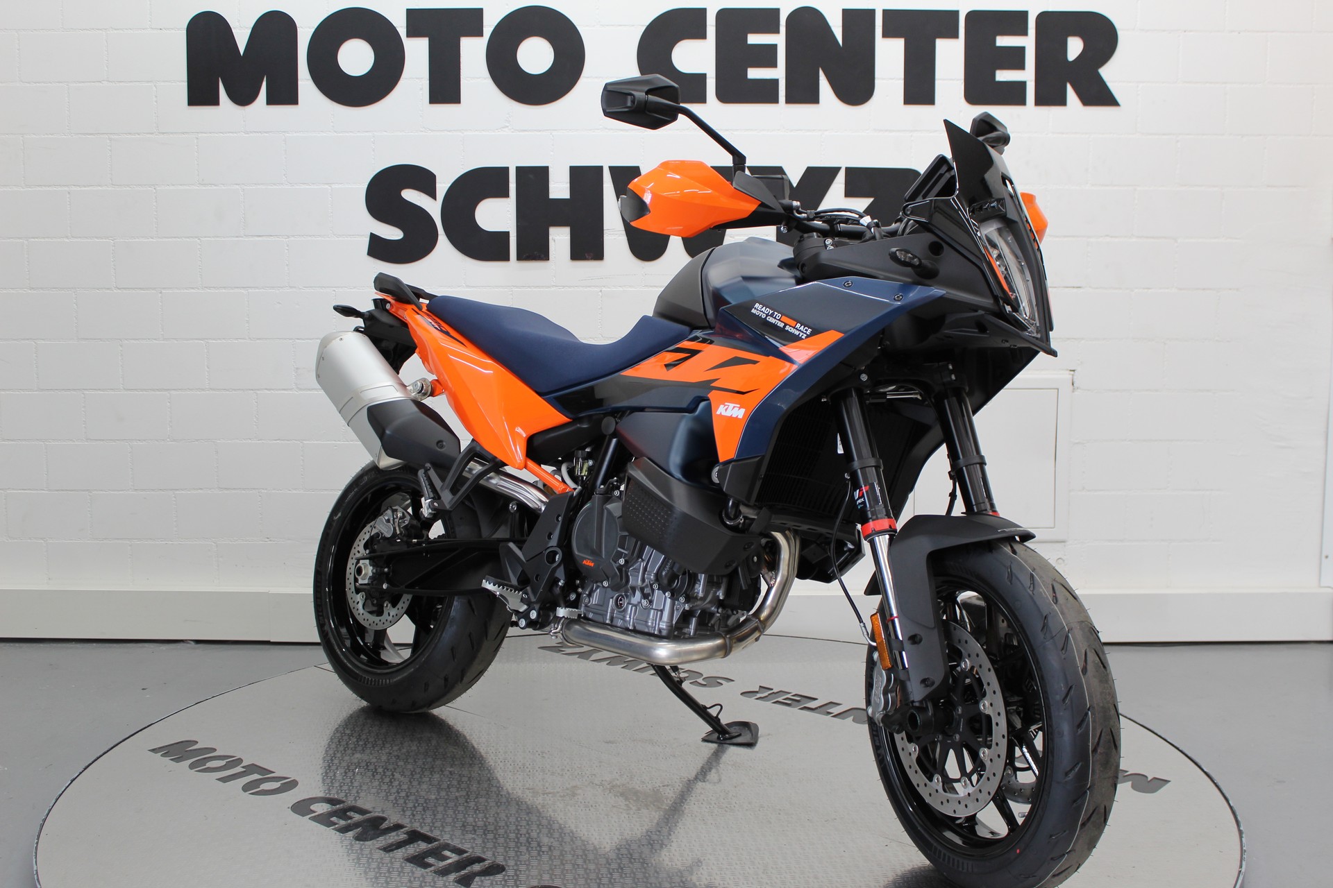 KTM 890 SMT-image-2