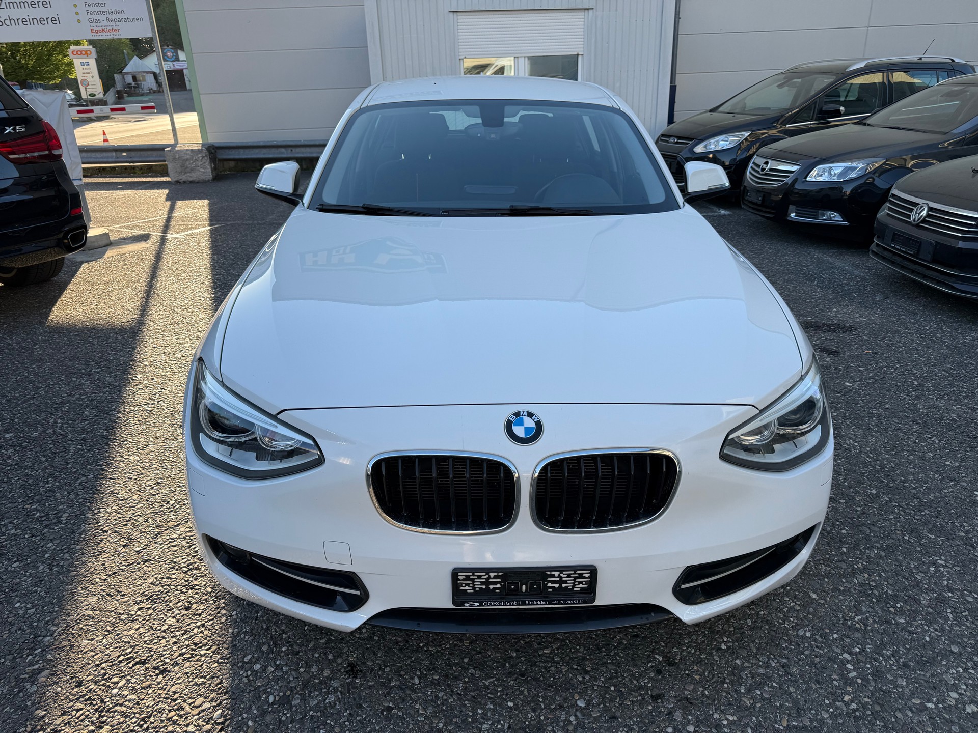 BMW 116i Sport Line-image-1