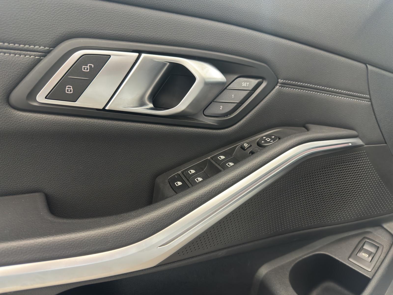 BMW 330d xDrive Touring INNOVATIONSPAKET-COMFORT PAKET-TRAVEL PAKET-image-13
