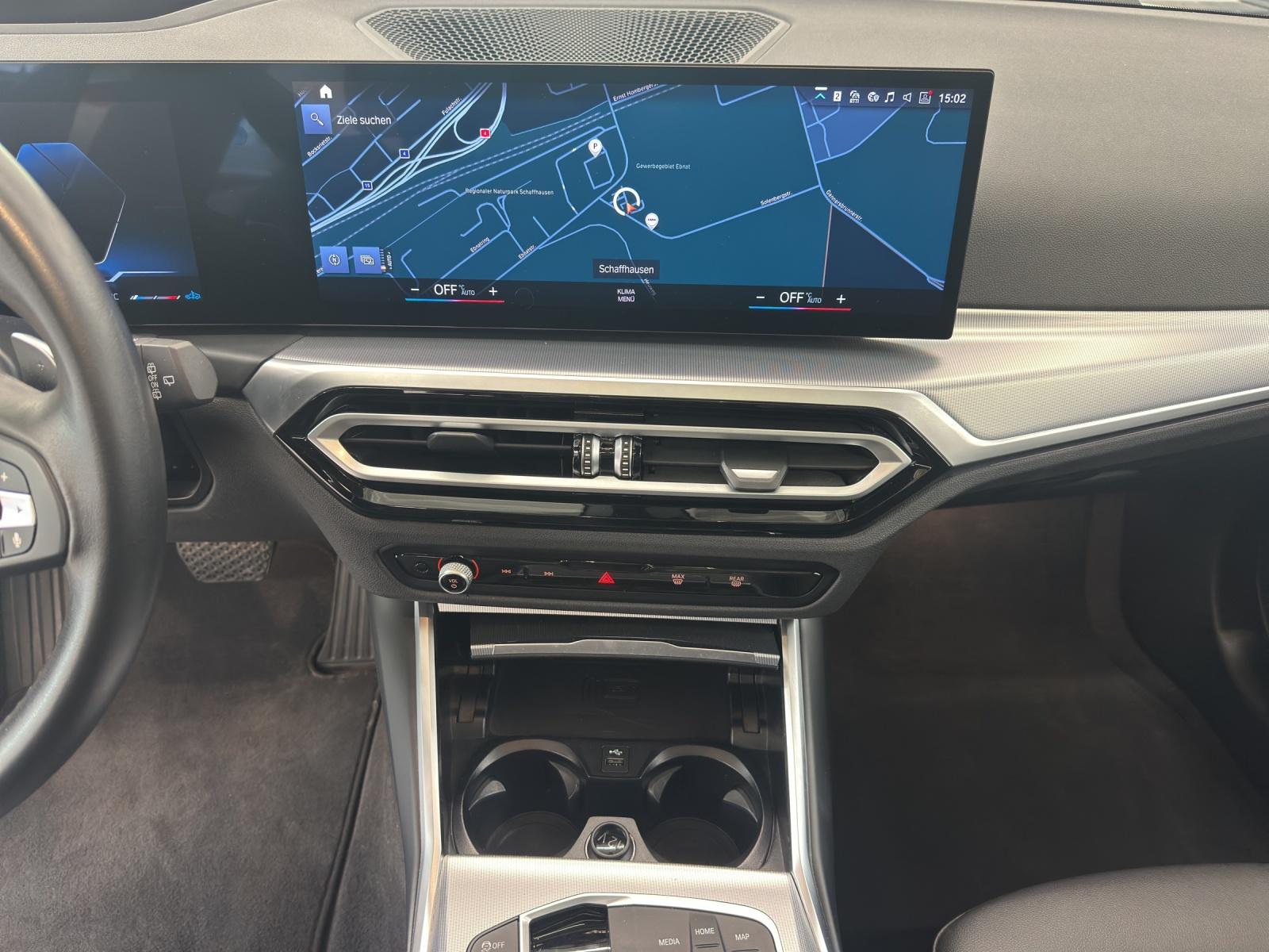 BMW 330d xDrive Touring INNOVATIONSPAKET-COMFORT PAKET-TRAVEL PAKET-image-12