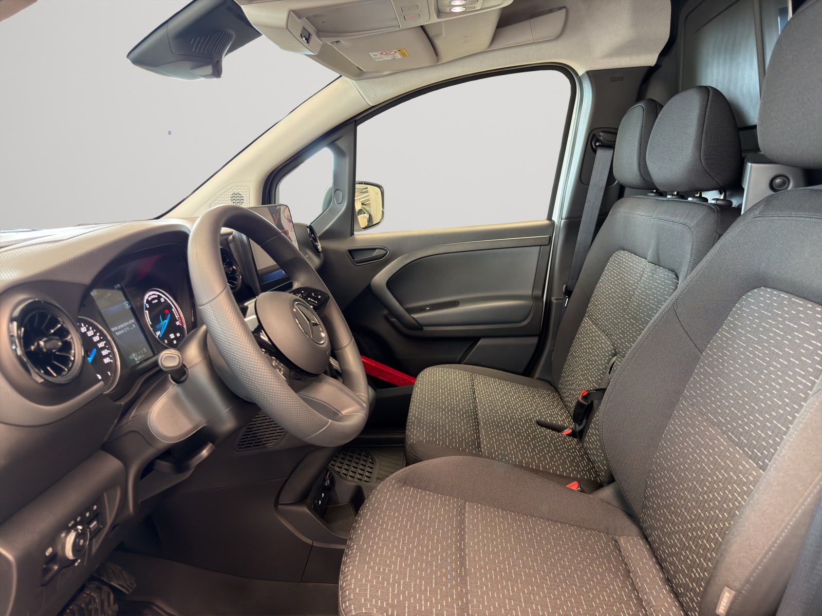 MERCEDES-BENZ eCitan 45kWh Worker Pro-image-10