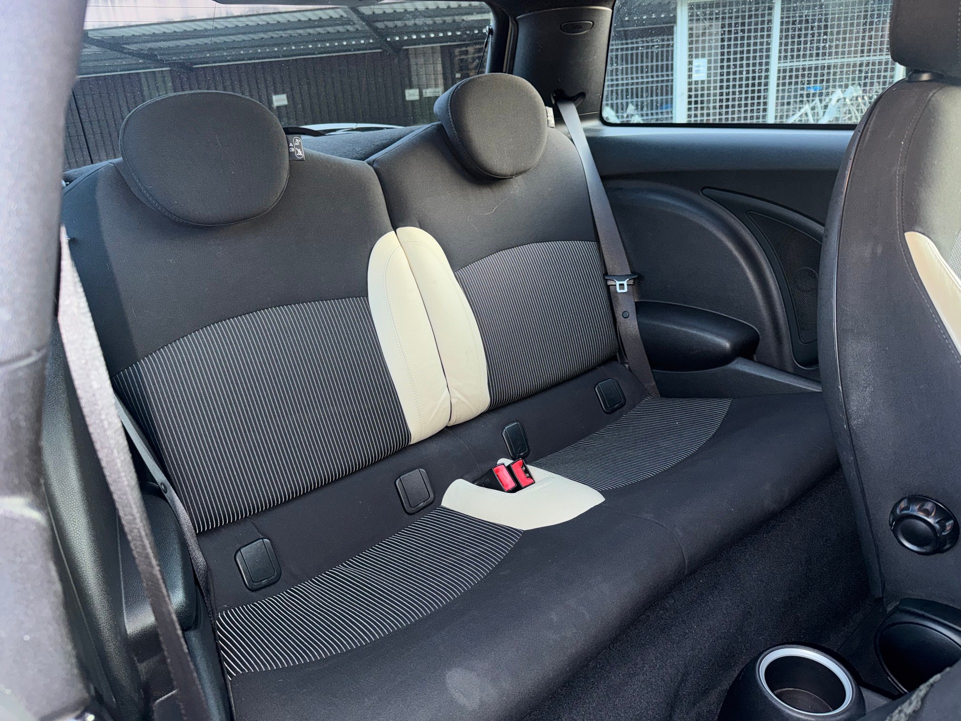 MINI Cooper-image-9