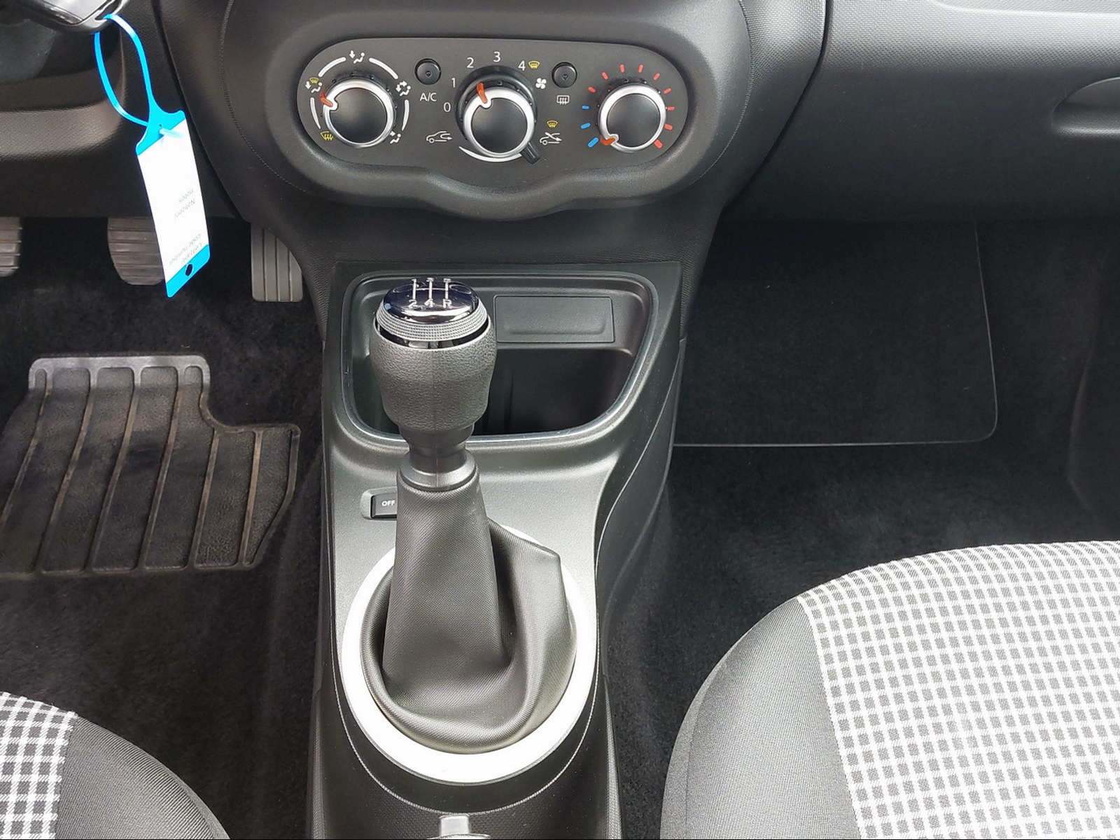 RENAULT Twingo 1.0 SCe 75 Life-image-10